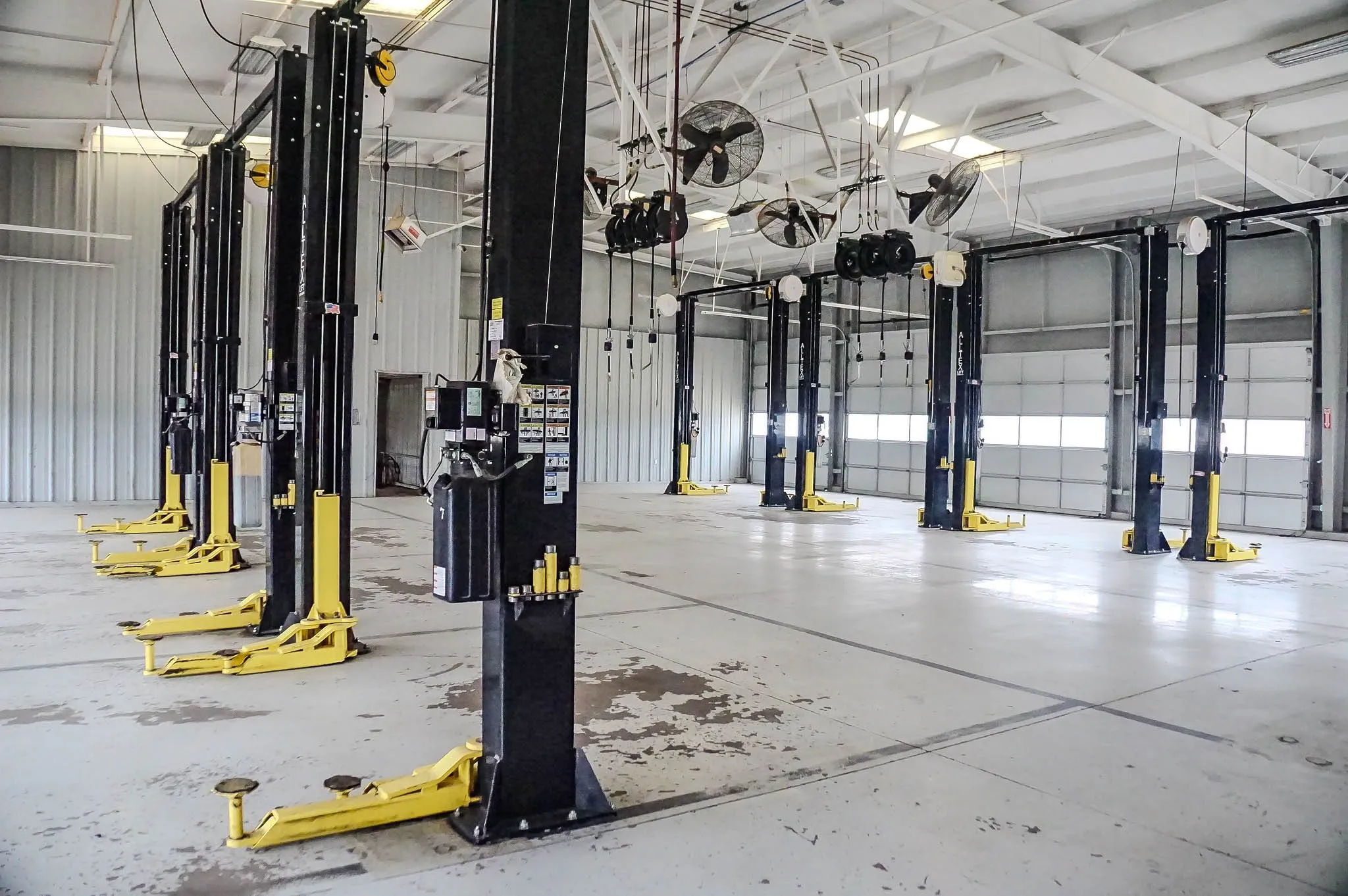 Business For Rent in Parker County , 3015 Fort Worth Highway A, Hudson Oaks, Texas 76087, 0, 0, Garage spaces, 0 Sqft, built in 1978, mls#21291381, Real Estate Agent in Hudson Oaks, Homes For Rent in Parker county, Homes For Rent in Hudson Oaks, Realtor in Hudson Oaks Texas, Real Estate Brokerage Independent Realty Texas, Luminita Cordes Realtor