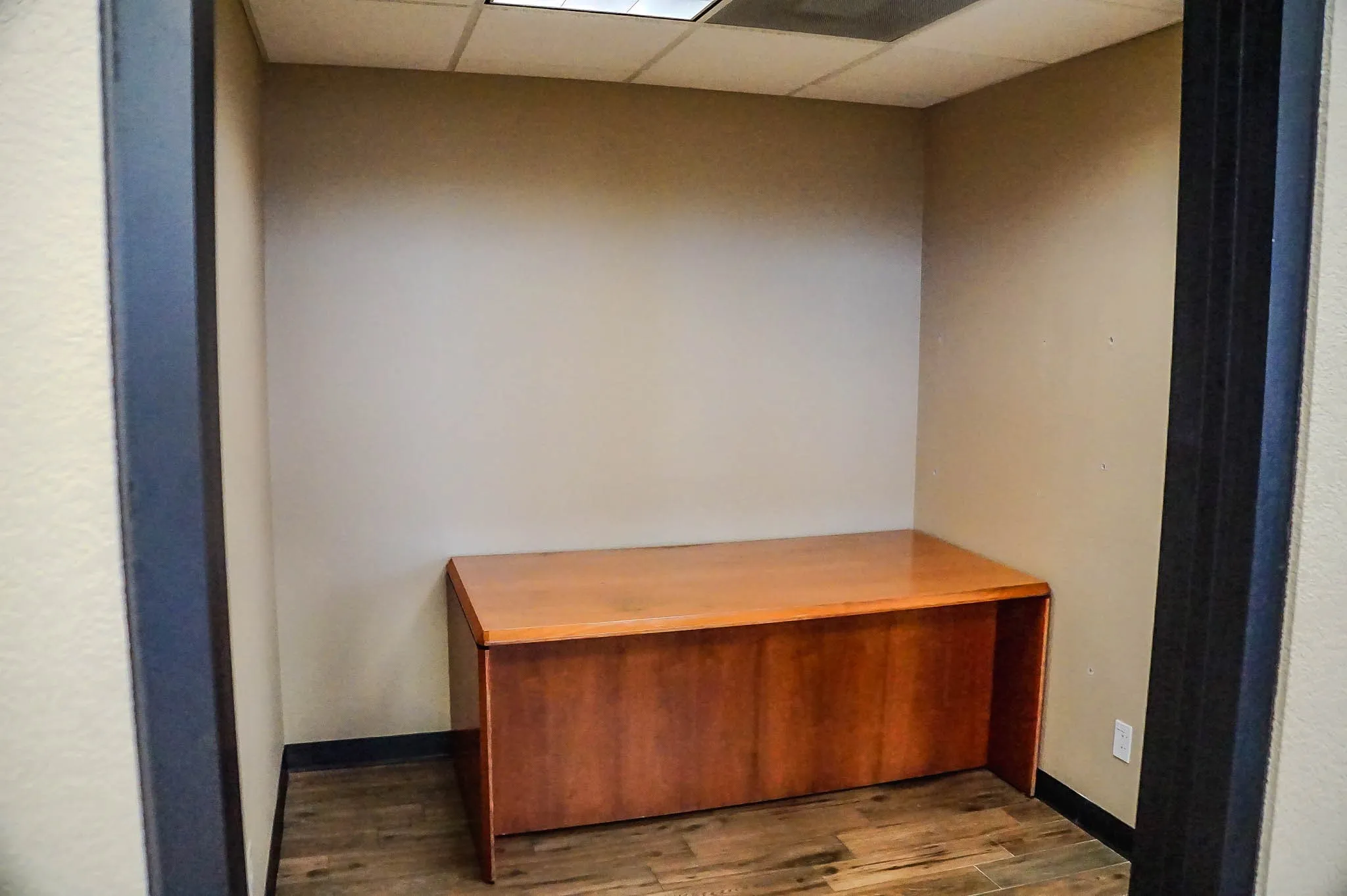 Business For Rent in Parker County , 3015 Fort Worth Highway A, Hudson Oaks, Texas 76087, 0, 0, Garage spaces, 0 Sqft, built in 1978, mls#21291381, Real Estate Agent in Hudson Oaks, Homes For Rent in Parker county, Homes For Rent in Hudson Oaks, Realtor in Hudson Oaks Texas, Real Estate Brokerage Independent Realty Texas, Luminita Cordes Realtor