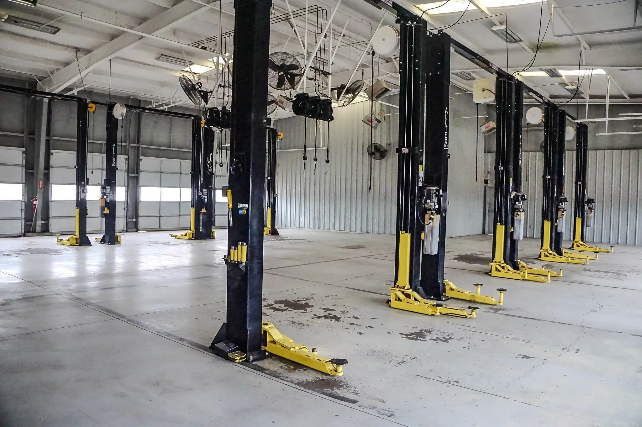 Business For Rent in Parker County , 3015 Fort Worth Highway A, Hudson Oaks, Texas 76087, 0, 0, Garage spaces, 0 Sqft, built in 1978, mls#21291381, Real Estate Agent in Hudson Oaks, Homes For Rent in Parker county, Homes For Rent in Hudson Oaks, Realtor in Hudson Oaks Texas, Real Estate Brokerage Independent Realty Texas, Luminita Cordes Realtor