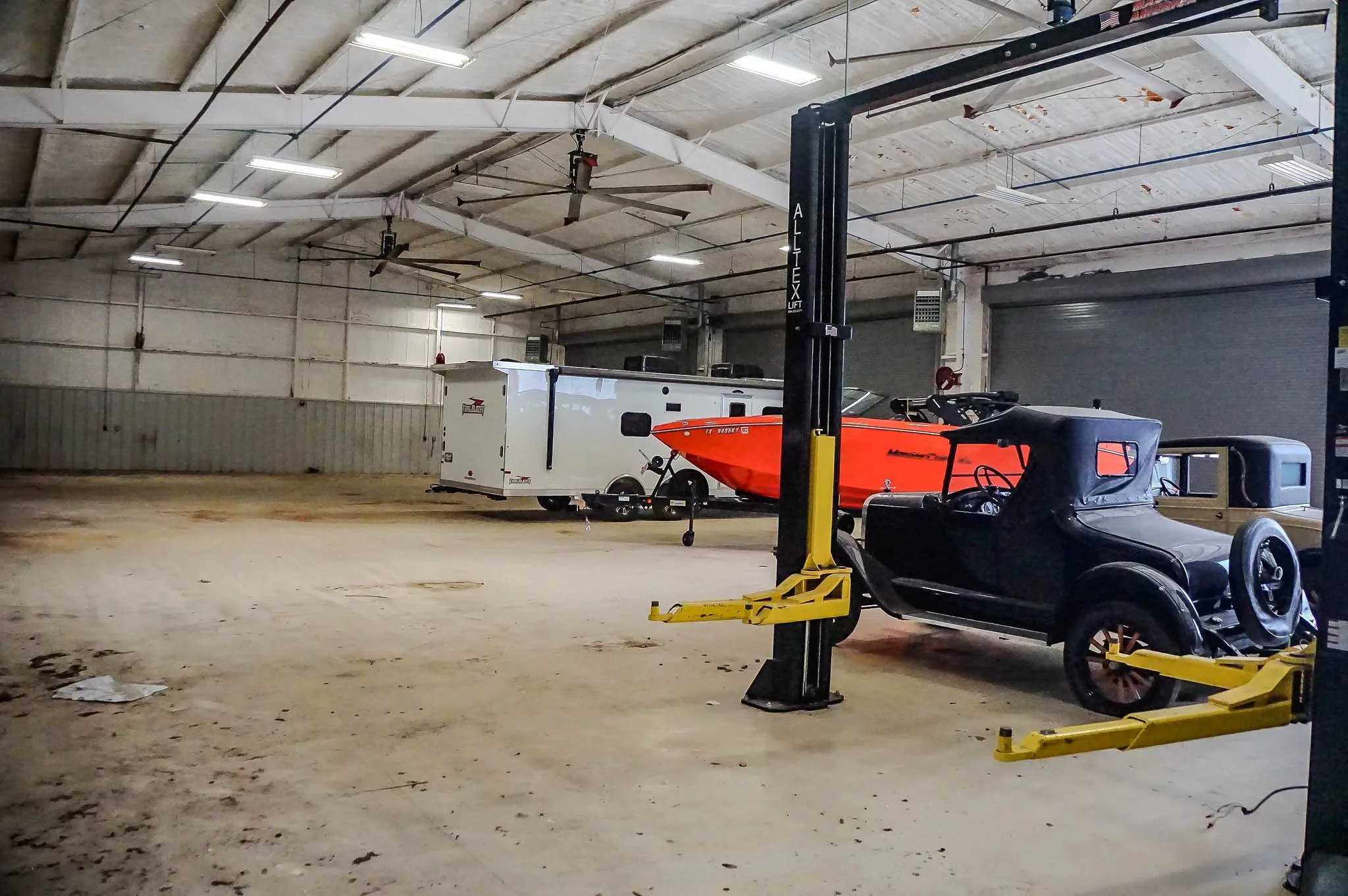 Business For Rent in Parker County , 3015 Fort Worth Highway A, Hudson Oaks, Texas 76087, 0, 0, Garage spaces, 0 Sqft, built in 1978, mls#21291381, Real Estate Agent in Hudson Oaks, Homes For Rent in Parker county, Homes For Rent in Hudson Oaks, Realtor in Hudson Oaks Texas, Real Estate Brokerage Independent Realty Texas, Luminita Cordes Realtor