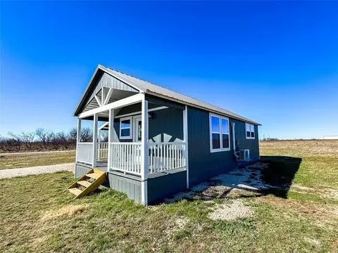 Single Family Residence For Sale in Haskell County , 323 Blue Cat Boulevard, Haskell, Texas 79521, 1 Bedroom, 1 Bathroom, Garage spaces, 648 Sqft, built in 2024, mls#21289136, Real Estate Agent in Haskell, Homes For Sale in Haskell county, Homes For Sale in Haskell, Realtor in Haskell Texas, Real Estate Brokerage Independent Realty Texas, Luminita Cordes Realtor