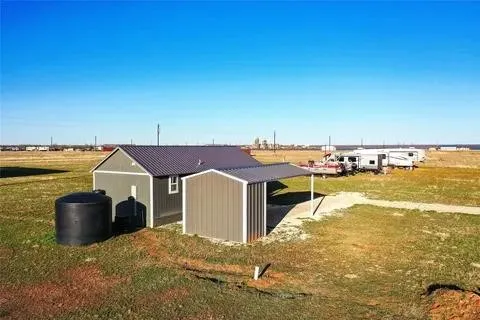 Single Family Residence For Sale in Haskell County , 323 Blue Cat Boulevard, Haskell, Texas 79521, 1 Bedroom, 1 Bathroom, Garage spaces, 648 Sqft, built in 2024, mls#21289136, Real Estate Agent in Haskell, Homes For Sale in Haskell county, Homes For Sale in Haskell, Realtor in Haskell Texas, Real Estate Brokerage Independent Realty Texas, Luminita Cordes Realtor