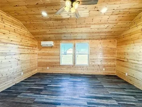 Single Family Residence For Sale in Haskell County , 323 Blue Cat Boulevard, Haskell, Texas 79521, 1 Bedroom, 1 Bathroom, Garage spaces, 648 Sqft, built in 2024, mls#21289136, Real Estate Agent in Haskell, Homes For Sale in Haskell county, Homes For Sale in Haskell, Realtor in Haskell Texas, Real Estate Brokerage Independent Realty Texas, Luminita Cordes Realtor