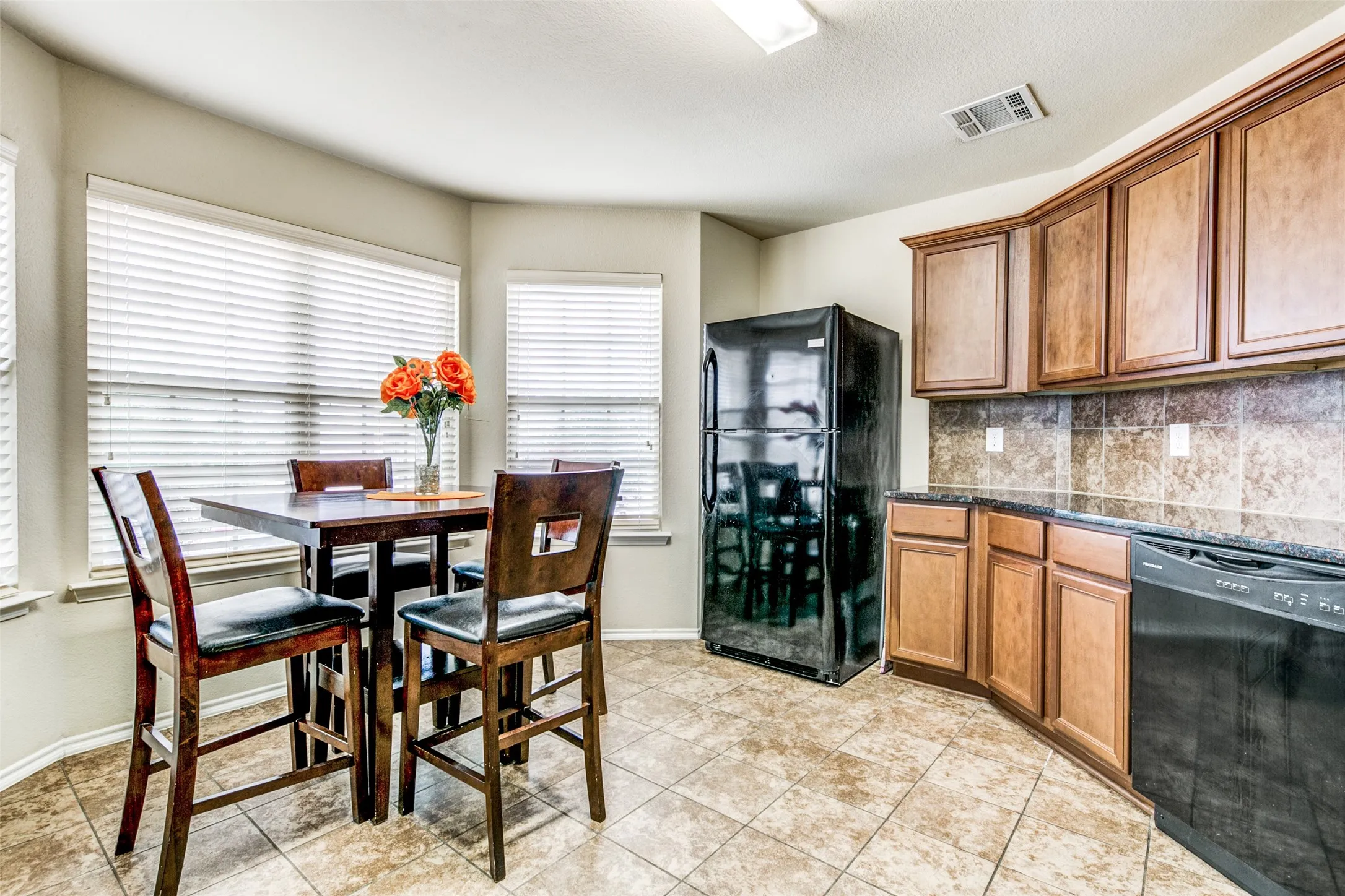 Single Family Residence For Sale in Dallas County , 1774 Pioneer Way, Lancaster, Texas 75146, 3 Bedroom, 3 Bathroom, 2 Garage spaces, 1,970 Sqft, built in 2015, mls#21293342, Real Estate Agent in Lancaster, Homes For Sale in Dallas county, Homes For Sale in Lancaster, Realtor in Lancaster Texas, Real Estate Brokerage Independent Realty Texas, Luminita Cordes Realtor