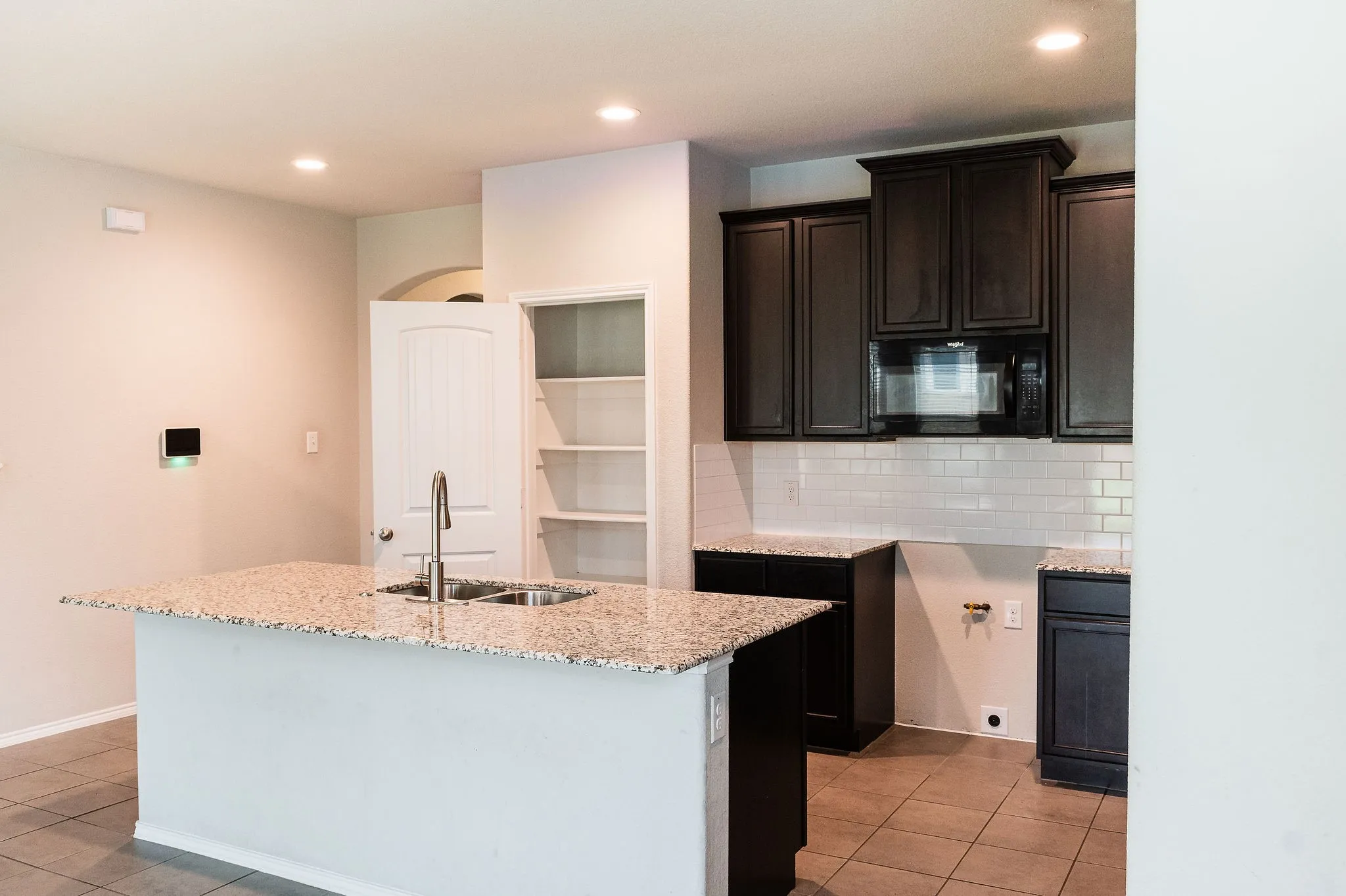 Single Family Residence For Rent in Tarrant County , 6325 Longhorn Herd Lane, Fort Worth, Texas 76123, 4 Bedroom, 3 Bathroom, 2 Garage spaces, 2,853 Sqft, built in 2019, mls#21288912, Real Estate Agent in Fort Worth, Homes For Rent in Tarrant county, Homes For Rent in Fort Worth, Realtor in Fort Worth Texas, Real Estate Brokerage Independent Realty Texas, Luminita Cordes Realtor