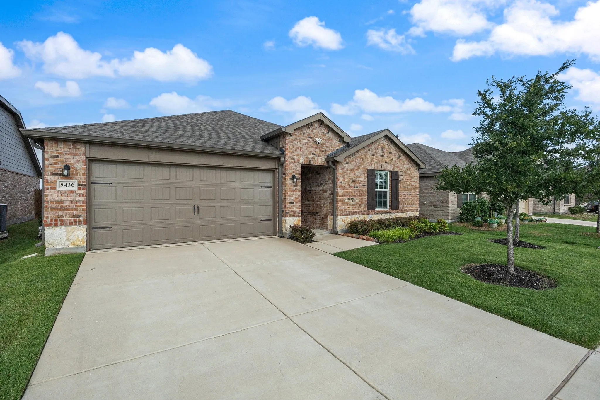 Single Family Residence For Sale in Hunt County , 5436 Agalinis Avenue, Royse City, Texas 75189, 3 Bedroom, 2 Bathroom, 2 Garage spaces, 1,597 Sqft, built in 2023, mls#21293339, Real Estate Agent in Royse City, Homes For Sale in Hunt county, Homes For Sale in Royse City, Realtor in Royse City Texas, Real Estate Brokerage Independent Realty Texas, Luminita Cordes Realtor