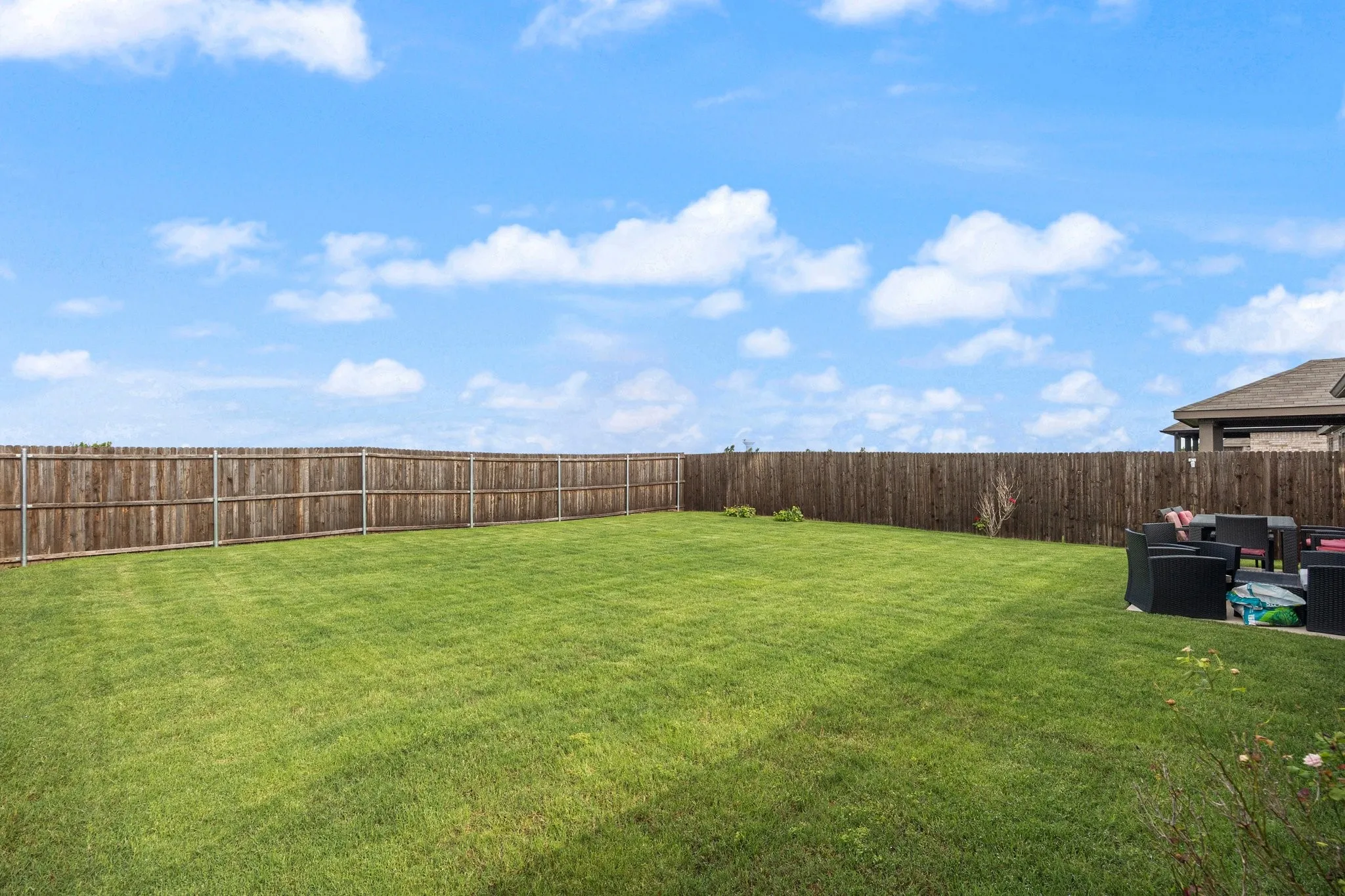 Single Family Residence For Sale in Hunt County , 5436 Agalinis Avenue, Royse City, Texas 75189, 3 Bedroom, 2 Bathroom, 2 Garage spaces, 1,597 Sqft, built in 2023, mls#21293339, Real Estate Agent in Royse City, Homes For Sale in Hunt county, Homes For Sale in Royse City, Realtor in Royse City Texas, Real Estate Brokerage Independent Realty Texas, Luminita Cordes Realtor