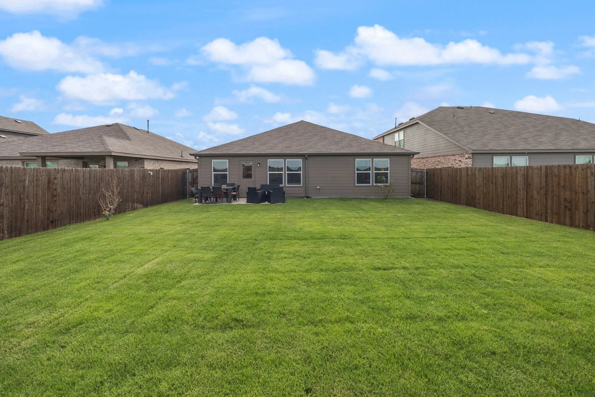Single Family Residence For Sale in Hunt County , 5436 Agalinis Avenue, Royse City, Texas 75189, 3 Bedroom, 2 Bathroom, 2 Garage spaces, 1,597 Sqft, built in 2023, mls#21293339, Real Estate Agent in Royse City, Homes For Sale in Hunt county, Homes For Sale in Royse City, Realtor in Royse City Texas, Real Estate Brokerage Independent Realty Texas, Luminita Cordes Realtor