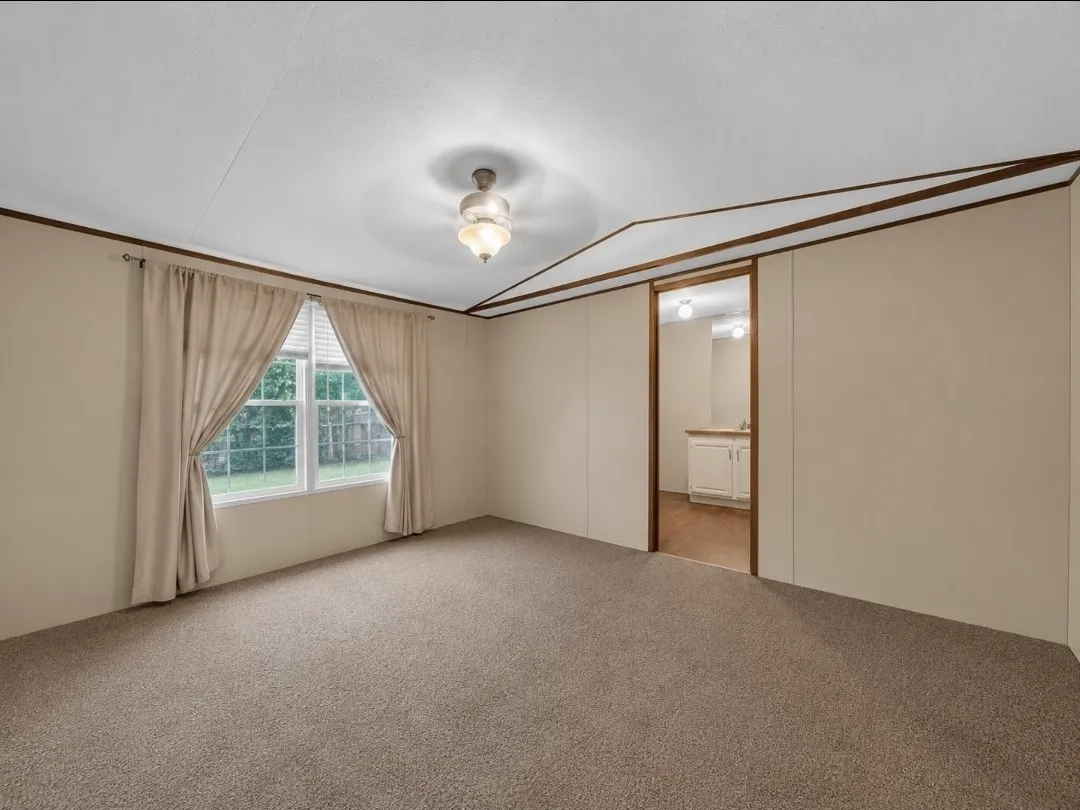 Mobile Home For Sale in Tarrant County , 1909 Coral Road, Pelican Bay, Texas 76020, 3 Bedroom, 2 Bathroom, Garage spaces, 1,152 Sqft, built in 2016, mls#21291798, Real Estate Agent in Pelican Bay, Homes For Sale in Tarrant county, Homes For Sale in Pelican Bay, Realtor in Pelican Bay Texas, Real Estate Brokerage Independent Realty Texas, Luminita Cordes Realtor