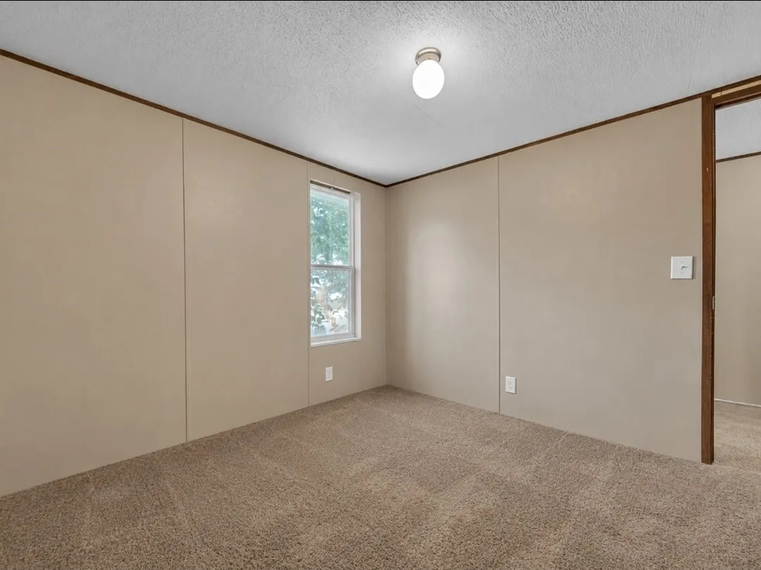 Mobile Home For Sale in Tarrant County , 1909 Coral Road, Pelican Bay, Texas 76020, 3 Bedroom, 2 Bathroom, Garage spaces, 1,152 Sqft, built in 2016, mls#21291798, Real Estate Agent in Pelican Bay, Homes For Sale in Tarrant county, Homes For Sale in Pelican Bay, Realtor in Pelican Bay Texas, Real Estate Brokerage Independent Realty Texas, Luminita Cordes Realtor