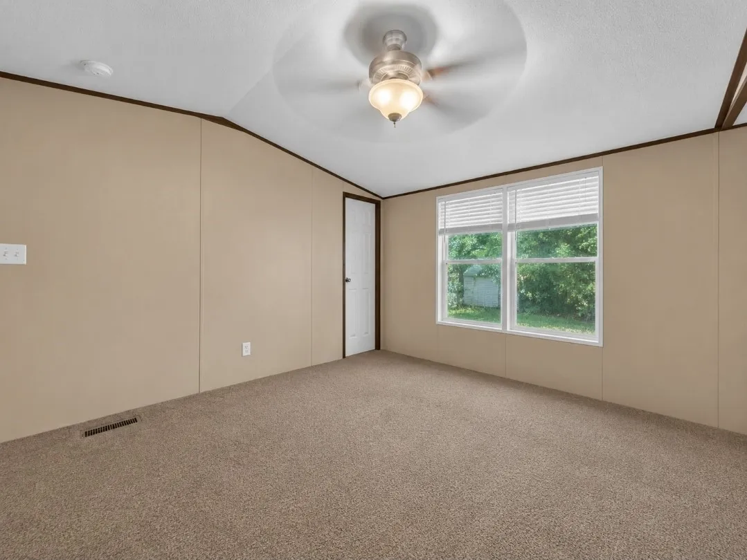 Mobile Home For Sale in Tarrant County , 1909 Coral Road, Pelican Bay, Texas 76020, 3 Bedroom, 2 Bathroom, Garage spaces, 1,152 Sqft, built in 2016, mls#21291798, Real Estate Agent in Pelican Bay, Homes For Sale in Tarrant county, Homes For Sale in Pelican Bay, Realtor in Pelican Bay Texas, Real Estate Brokerage Independent Realty Texas, Luminita Cordes Realtor
