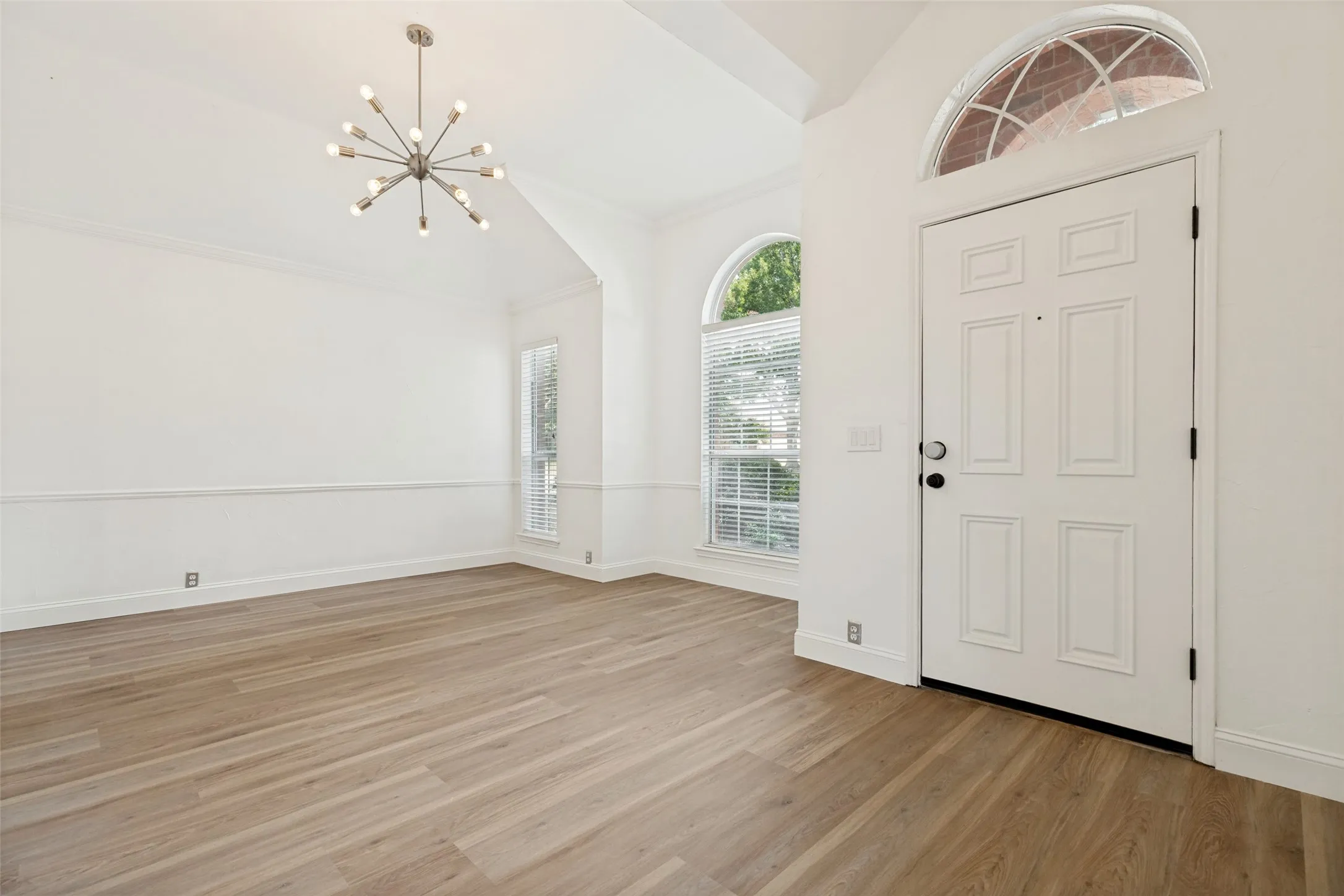 Single Family Residence For Sale in Collin County , 10518 Brandenberg Drive, Frisco, Texas 75035, 3 Bedroom, 2 Bathroom, 2 Garage spaces, 1,705 Sqft, built in 1996, mls#21291253, Real Estate Agent in Frisco, Homes For Sale in Collin county, Homes For Sale in Frisco, Realtor in Frisco Texas, Real Estate Brokerage Independent Realty Texas, Luminita Cordes Realtor
