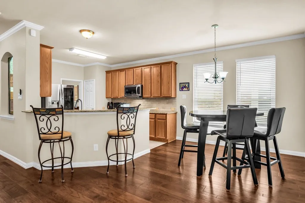 Single Family Residence For Sale in Collin County , 5700 White Pine Drive, Mc Kinney, Texas 75070, 4 Bedroom, 3 Bathroom, 3 Garage spaces, 3,002 Sqft, built in 2000, mls#21279465, Real Estate Agent in Mc Kinney, Homes For Sale in Collin county, Homes For Sale in Mc Kinney, Realtor in Mc Kinney Texas, Real Estate Brokerage Independent Realty Texas, Luminita Cordes Realtor