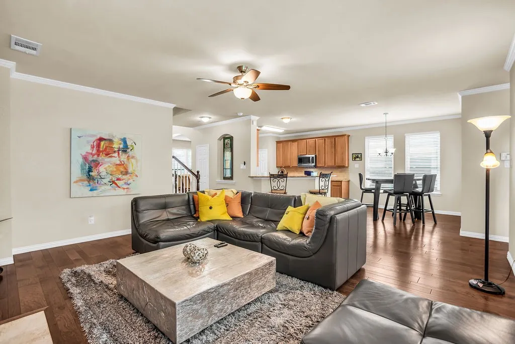 Single Family Residence For Sale in Collin County , 5700 White Pine Drive, Mc Kinney, Texas 75070, 4 Bedroom, 3 Bathroom, 3 Garage spaces, 3,002 Sqft, built in 2000, mls#21279465, Real Estate Agent in Mc Kinney, Homes For Sale in Collin county, Homes For Sale in Mc Kinney, Realtor in Mc Kinney Texas, Real Estate Brokerage Independent Realty Texas, Luminita Cordes Realtor