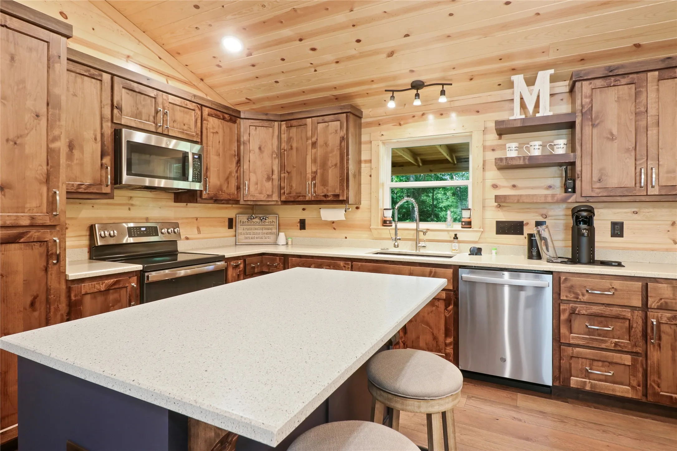 Single Family Residence For Sale in Anderson County , 351 Private Road 6294, Palestine, Texas 75801, 3 Bedroom, 2 Bathroom, Garage spaces, 1,344 Sqft, built in 2023, mls#21288656, Real Estate Agent in Palestine, Homes For Sale in Anderson county, Homes For Sale in Palestine, Realtor in Palestine Texas, Real Estate Brokerage Independent Realty Texas, Luminita Cordes Realtor