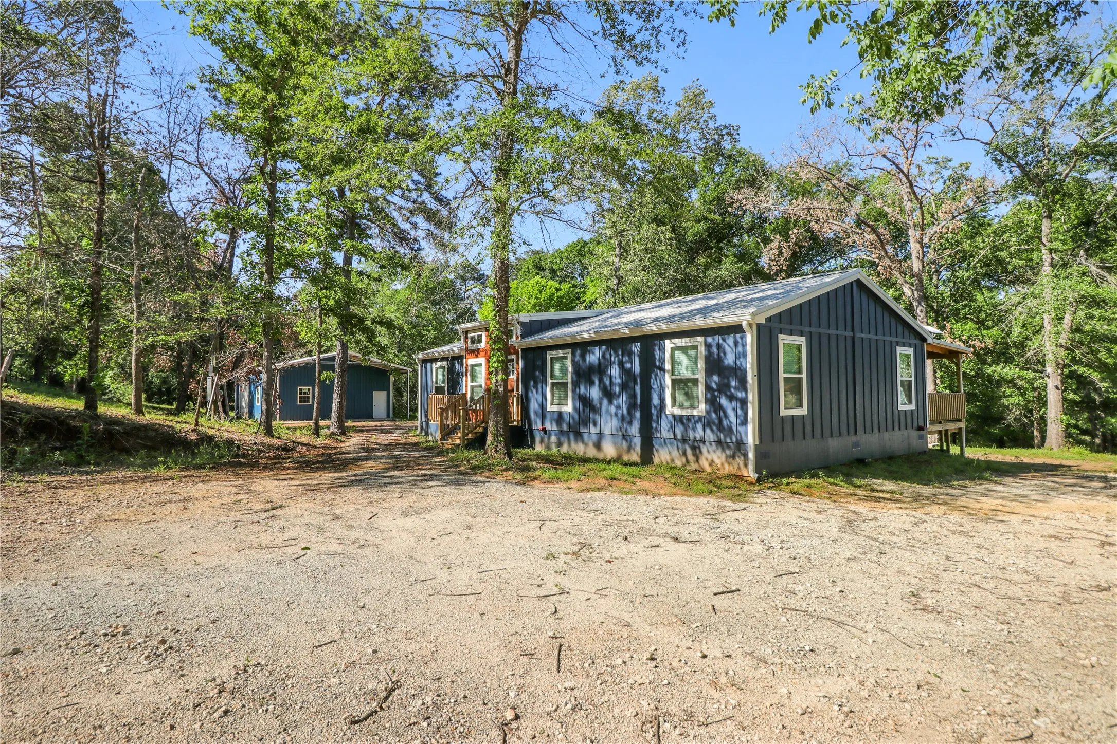 Single Family Residence For Sale in Anderson County , 351 Private Road 6294, Palestine, Texas 75801, 3 Bedroom, 2 Bathroom, Garage spaces, 1,344 Sqft, built in 2023, mls#21288656, Real Estate Agent in Palestine, Homes For Sale in Anderson county, Homes For Sale in Palestine, Realtor in Palestine Texas, Real Estate Brokerage Independent Realty Texas, Luminita Cordes Realtor