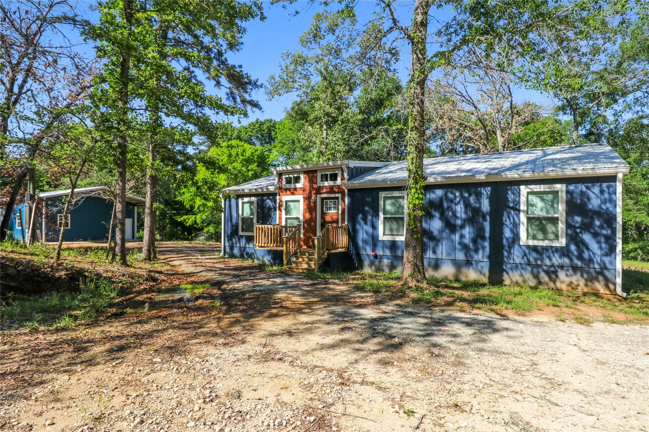 Single Family Residence For Sale in Anderson County , 351 Private Road 6294, Palestine, Texas 75801, 3 Bedroom, 2 Bathroom, Garage spaces, 1,344 Sqft, built in 2023, mls#21288656, Real Estate Agent in Palestine, Homes For Sale in Anderson county, Homes For Sale in Palestine, Realtor in Palestine Texas, Real Estate Brokerage Independent Realty Texas, Luminita Cordes Realtor