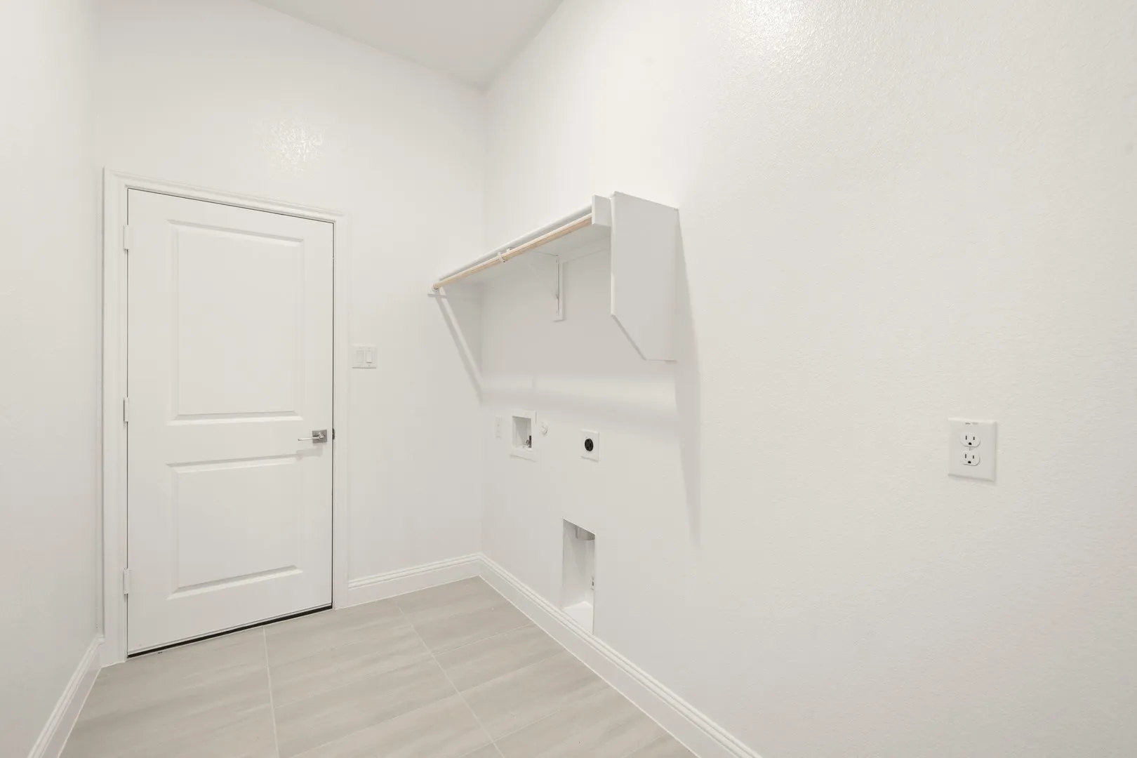 DFW-Mockingbird Hills-Concept 2267-10 Osprey Street- Utility- Risewell Homes