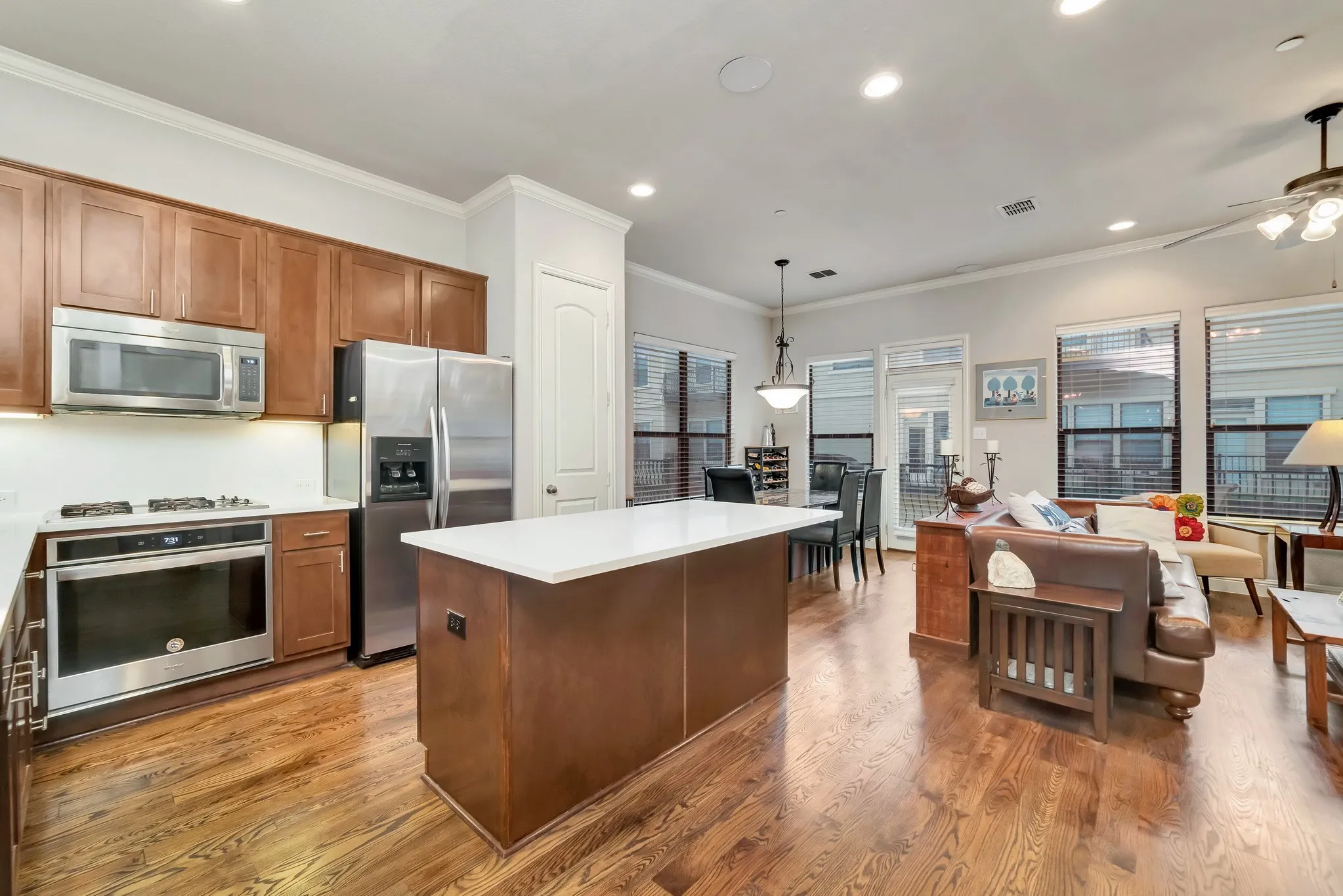 Townhouse For Sale in Collin County , 5728 Robbie Road, Plano, Texas 75024, 3 Bedroom, 4 Bathroom, 2 Garage spaces, 2,050 Sqft, built in 2006, mls#21286984, Real Estate Agent in Plano, Homes For Sale in Collin county, Homes For Sale in Plano, Realtor in Plano Texas, Real Estate Brokerage Independent Realty Texas, Luminita Cordes Realtor
