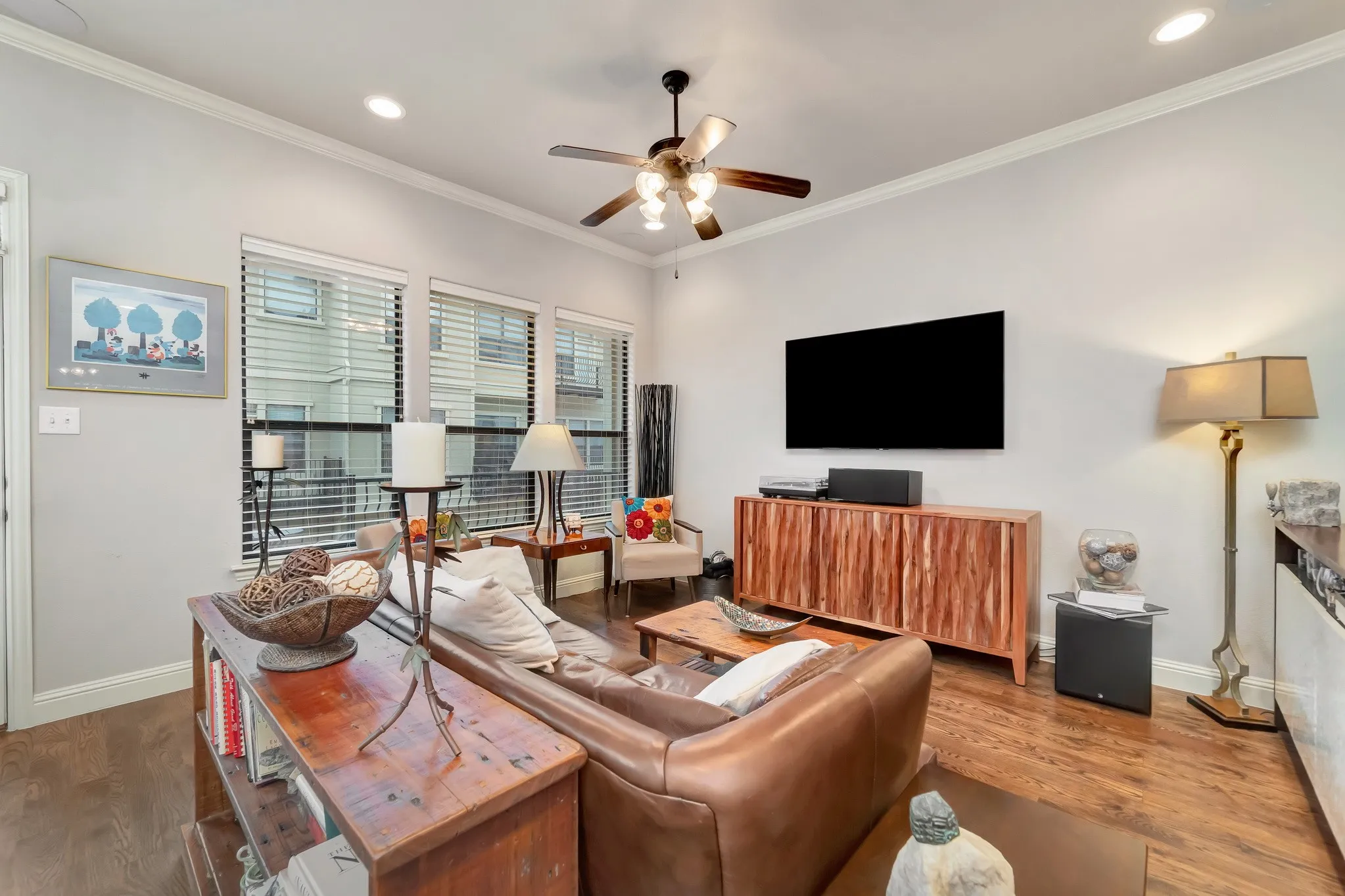 Townhouse For Sale in Collin County , 5728 Robbie Road, Plano, Texas 75024, 3 Bedroom, 4 Bathroom, 2 Garage spaces, 2,050 Sqft, built in 2006, mls#21286984, Real Estate Agent in Plano, Homes For Sale in Collin county, Homes For Sale in Plano, Realtor in Plano Texas, Real Estate Brokerage Independent Realty Texas, Luminita Cordes Realtor