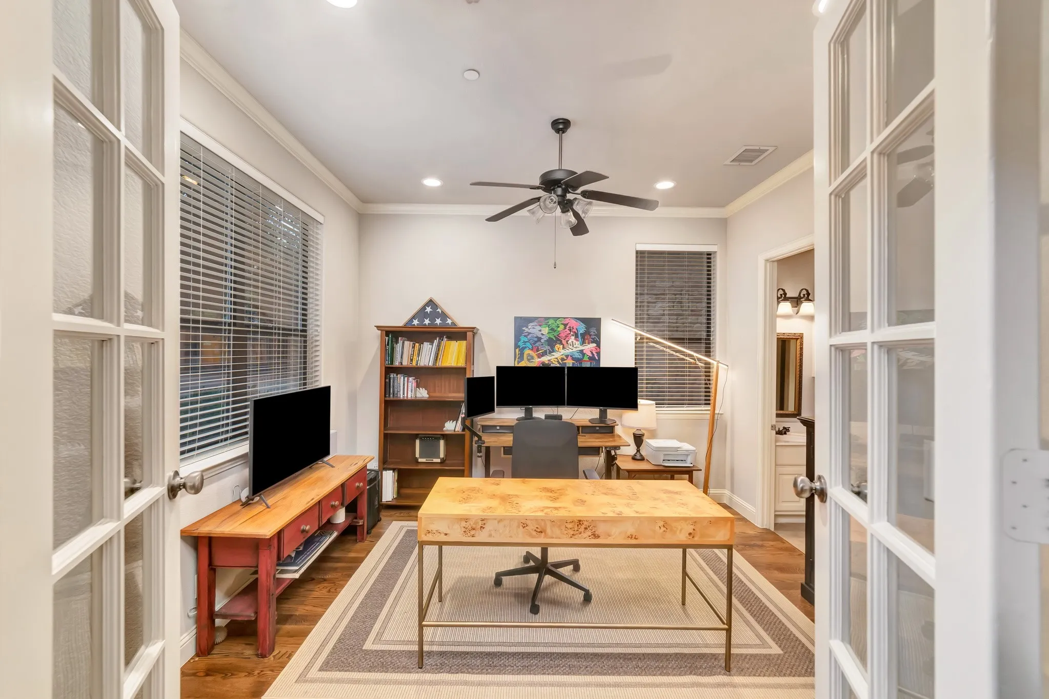 Townhouse For Sale in Collin County , 5728 Robbie Road, Plano, Texas 75024, 3 Bedroom, 4 Bathroom, 2 Garage spaces, 2,050 Sqft, built in 2006, mls#21286984, Real Estate Agent in Plano, Homes For Sale in Collin county, Homes For Sale in Plano, Realtor in Plano Texas, Real Estate Brokerage Independent Realty Texas, Luminita Cordes Realtor