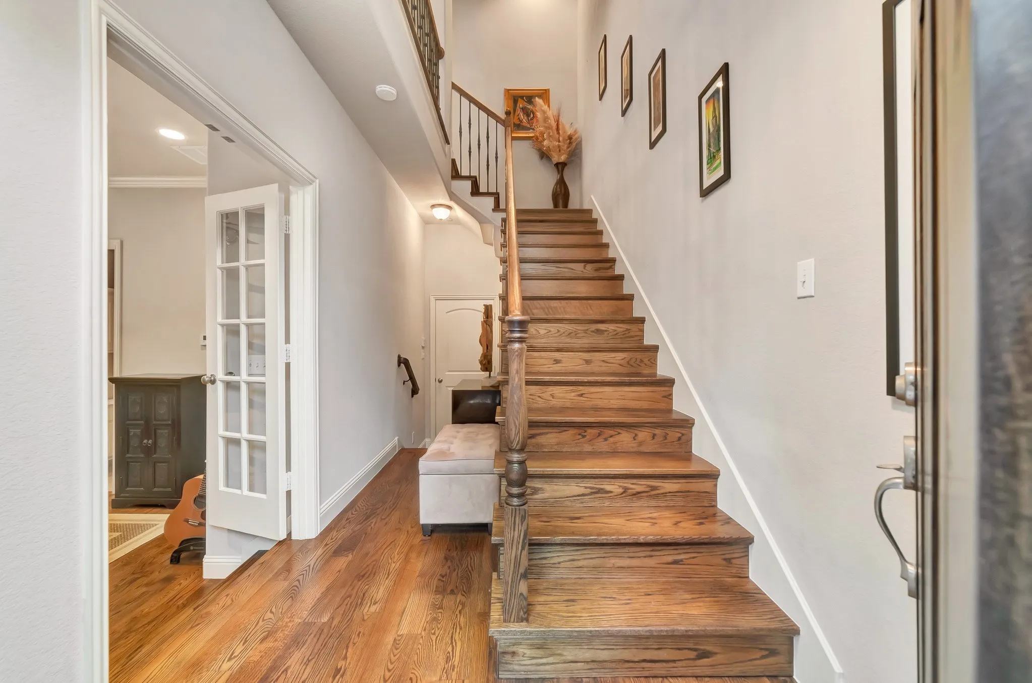 Townhouse For Sale in Collin County , 5728 Robbie Road, Plano, Texas 75024, 3 Bedroom, 4 Bathroom, 2 Garage spaces, 2,050 Sqft, built in 2006, mls#21286984, Real Estate Agent in Plano, Homes For Sale in Collin county, Homes For Sale in Plano, Realtor in Plano Texas, Real Estate Brokerage Independent Realty Texas, Luminita Cordes Realtor