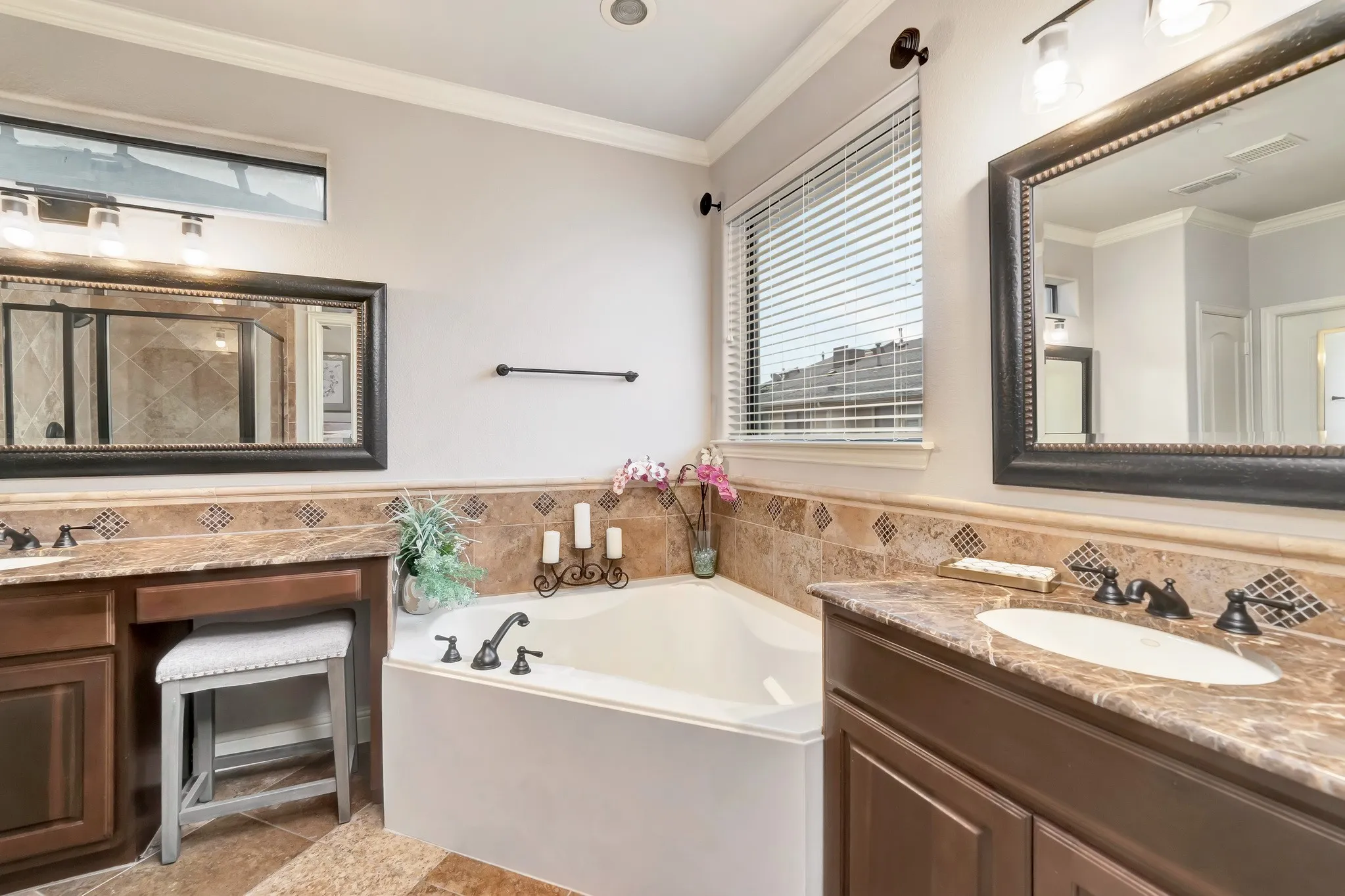 Townhouse For Sale in Collin County , 5728 Robbie Road, Plano, Texas 75024, 3 Bedroom, 4 Bathroom, 2 Garage spaces, 2,050 Sqft, built in 2006, mls#21286984, Real Estate Agent in Plano, Homes For Sale in Collin county, Homes For Sale in Plano, Realtor in Plano Texas, Real Estate Brokerage Independent Realty Texas, Luminita Cordes Realtor