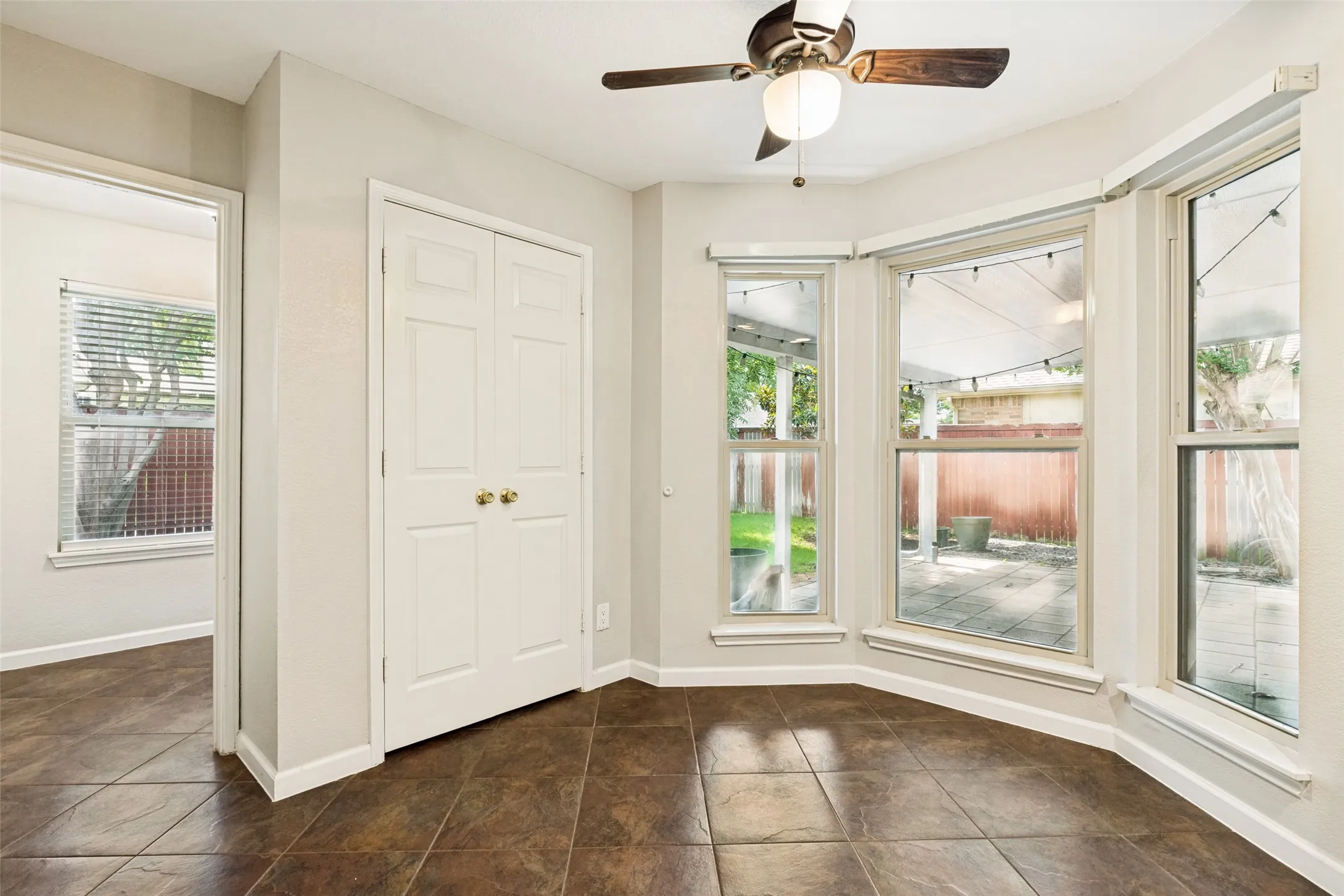 Single Family Residence For Sale in Collin County , 6816 Aimpoint Drive, Plano, Texas 75023, 4 Bedroom, 2 Bathroom, 2 Garage spaces, 2,153 Sqft, built in 1987, mls#21291927, Real Estate Agent in Plano, Homes For Sale in Collin county, Homes For Sale in Plano, Realtor in Plano Texas, Real Estate Brokerage Independent Realty Texas, Luminita Cordes Realtor