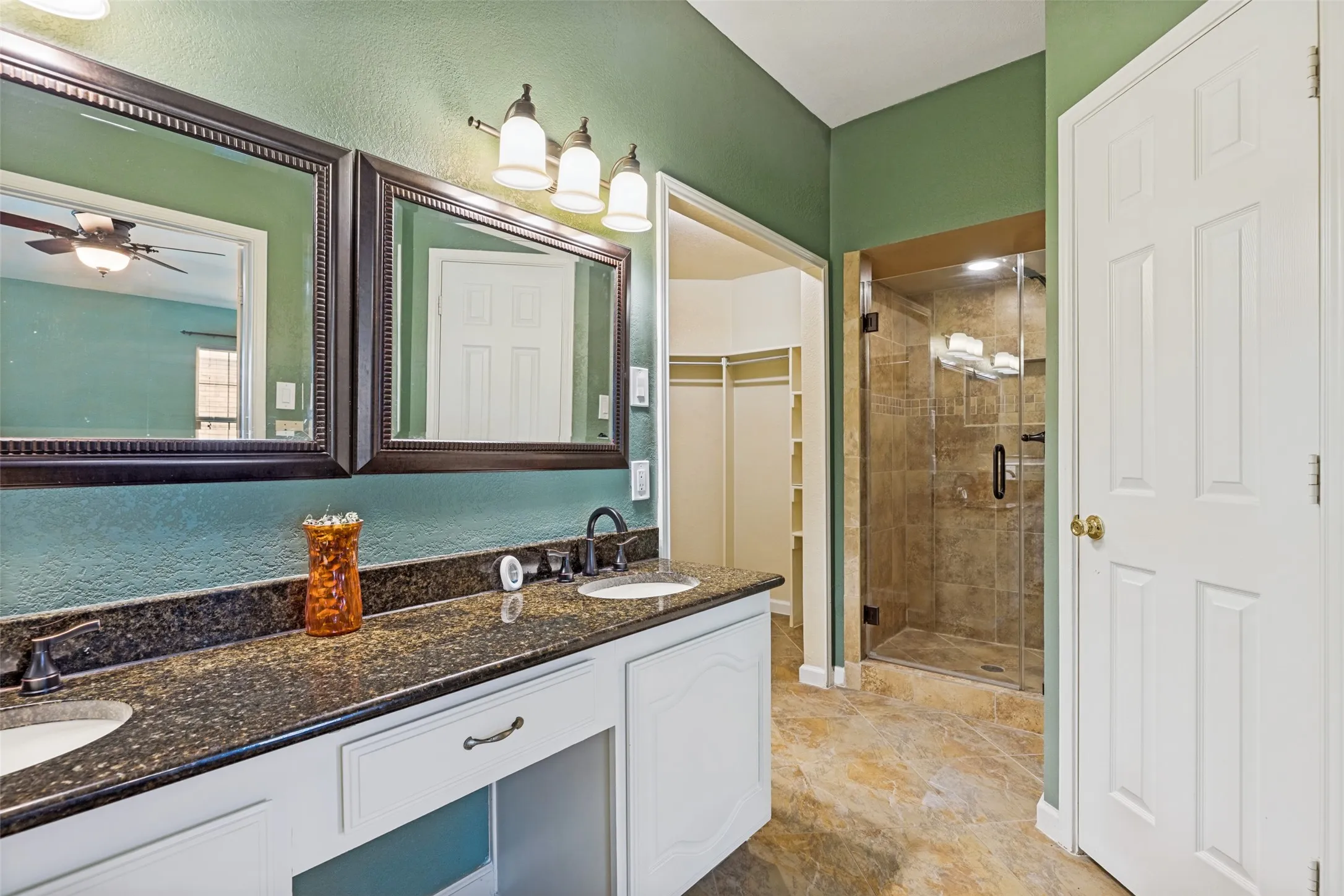Single Family Residence For Sale in Collin County , 6816 Aimpoint Drive, Plano, Texas 75023, 4 Bedroom, 2 Bathroom, 2 Garage spaces, 2,153 Sqft, built in 1987, mls#21291927, Real Estate Agent in Plano, Homes For Sale in Collin county, Homes For Sale in Plano, Realtor in Plano Texas, Real Estate Brokerage Independent Realty Texas, Luminita Cordes Realtor