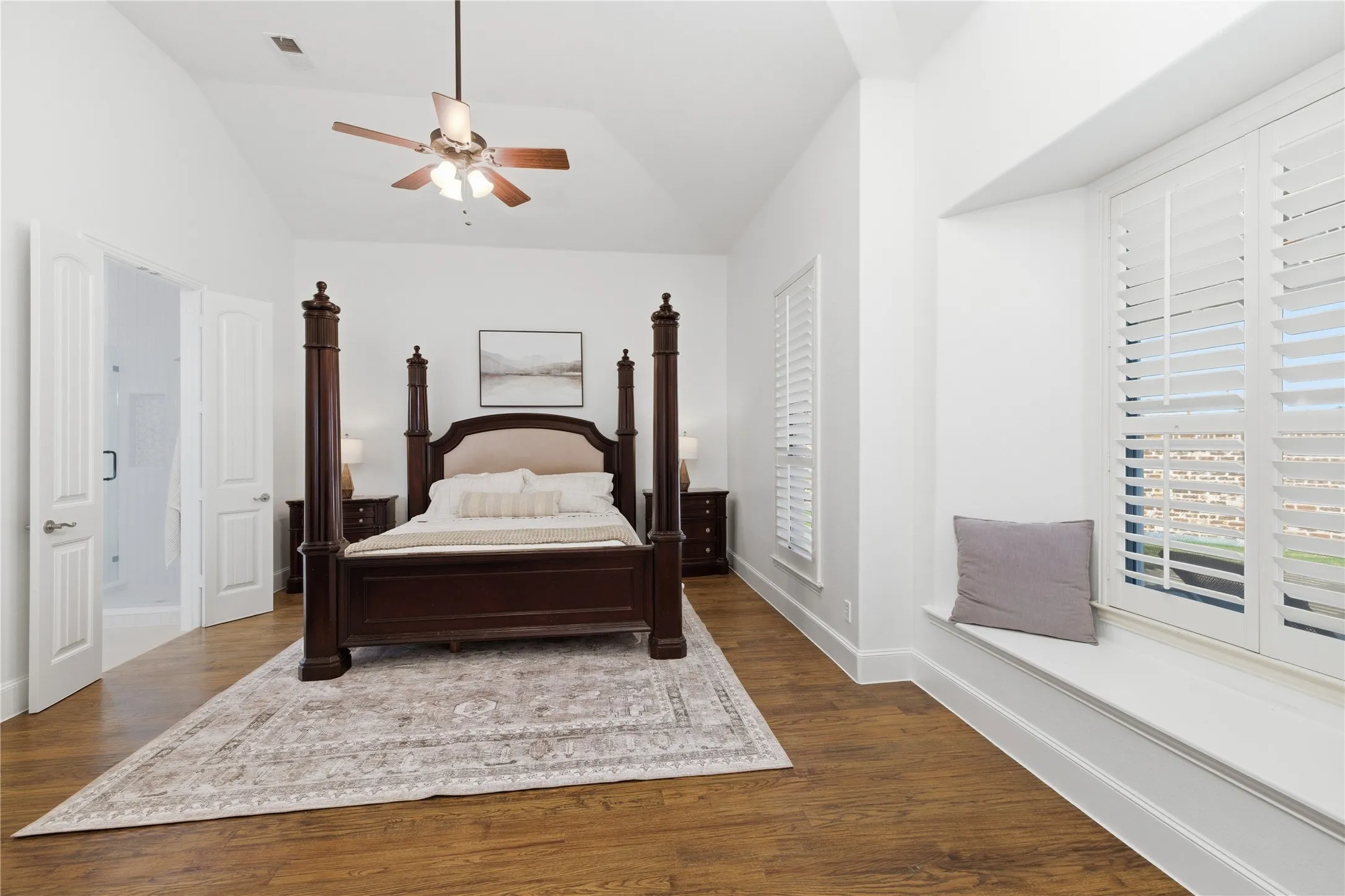 Single Family Residence For Sale in Denton County , 4625 The Landings Court, Frisco, Texas 75033, 5 Bedroom, 4 Bathroom, 3 Garage spaces, 4,439 Sqft, built in 2006, mls#21292434, Real Estate Agent in Frisco, Homes For Sale in Denton county, Homes For Sale in Frisco, Realtor in Frisco Texas, Real Estate Brokerage Independent Realty Texas, Luminita Cordes Realtor
