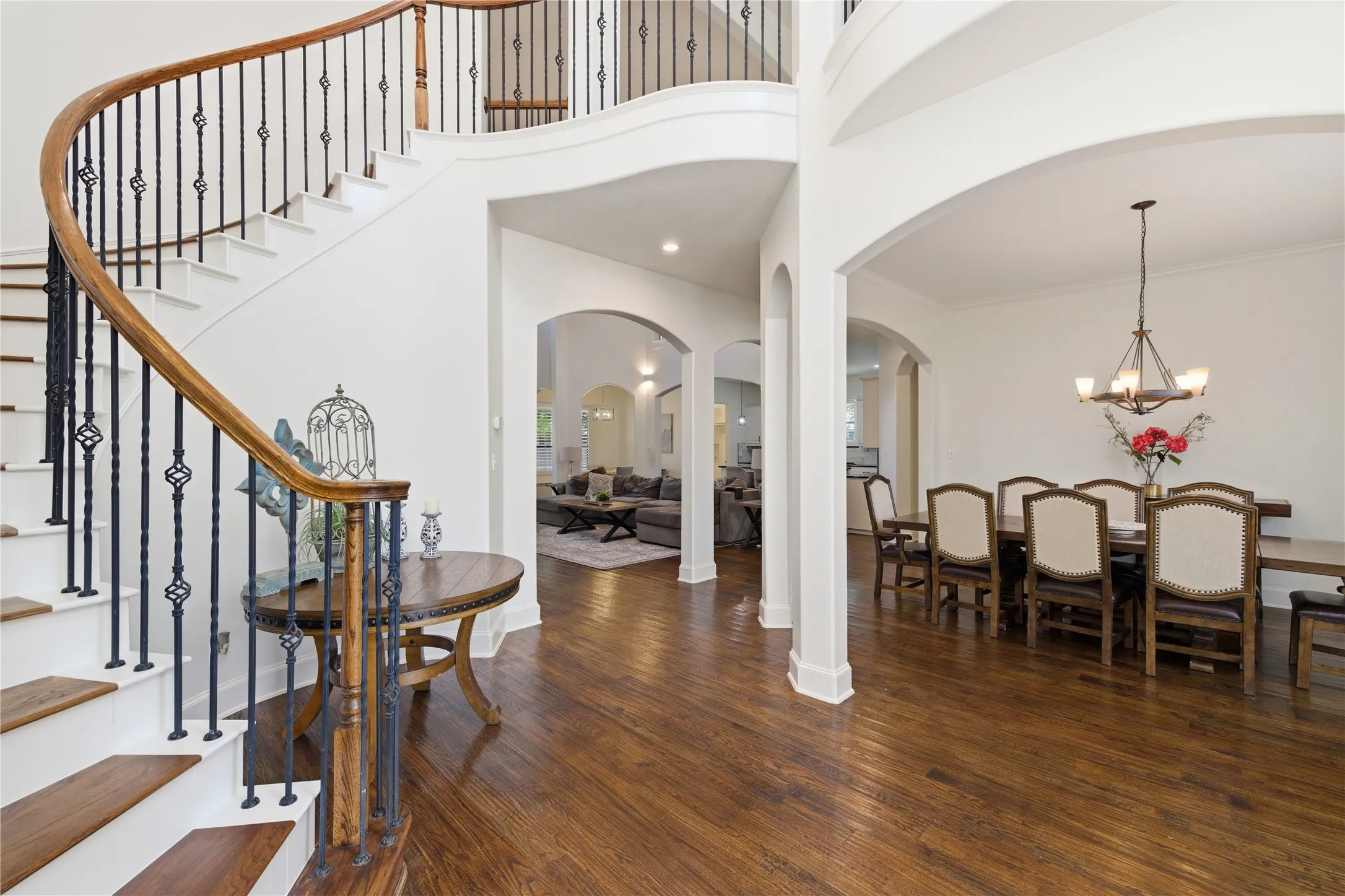 Single Family Residence For Sale in Denton County , 4625 The Landings Court, Frisco, Texas 75033, 5 Bedroom, 4 Bathroom, 3 Garage spaces, 4,439 Sqft, built in 2006, mls#21292434, Real Estate Agent in Frisco, Homes For Sale in Denton county, Homes For Sale in Frisco, Realtor in Frisco Texas, Real Estate Brokerage Independent Realty Texas, Luminita Cordes Realtor