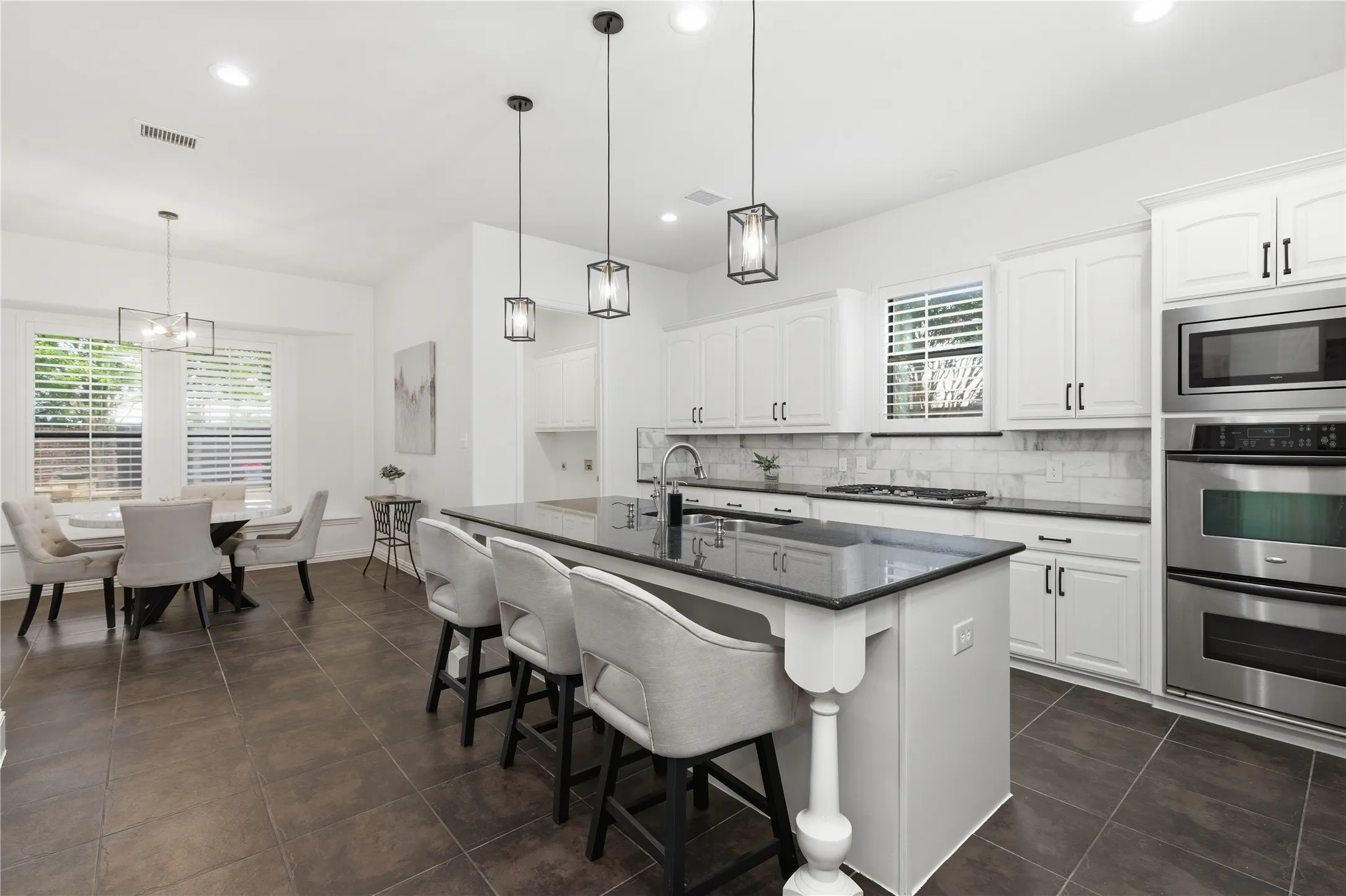 Single Family Residence For Sale in Denton County , 4625 The Landings Court, Frisco, Texas 75033, 5 Bedroom, 4 Bathroom, 3 Garage spaces, 4,439 Sqft, built in 2006, mls#21292434, Real Estate Agent in Frisco, Homes For Sale in Denton county, Homes For Sale in Frisco, Realtor in Frisco Texas, Real Estate Brokerage Independent Realty Texas, Luminita Cordes Realtor