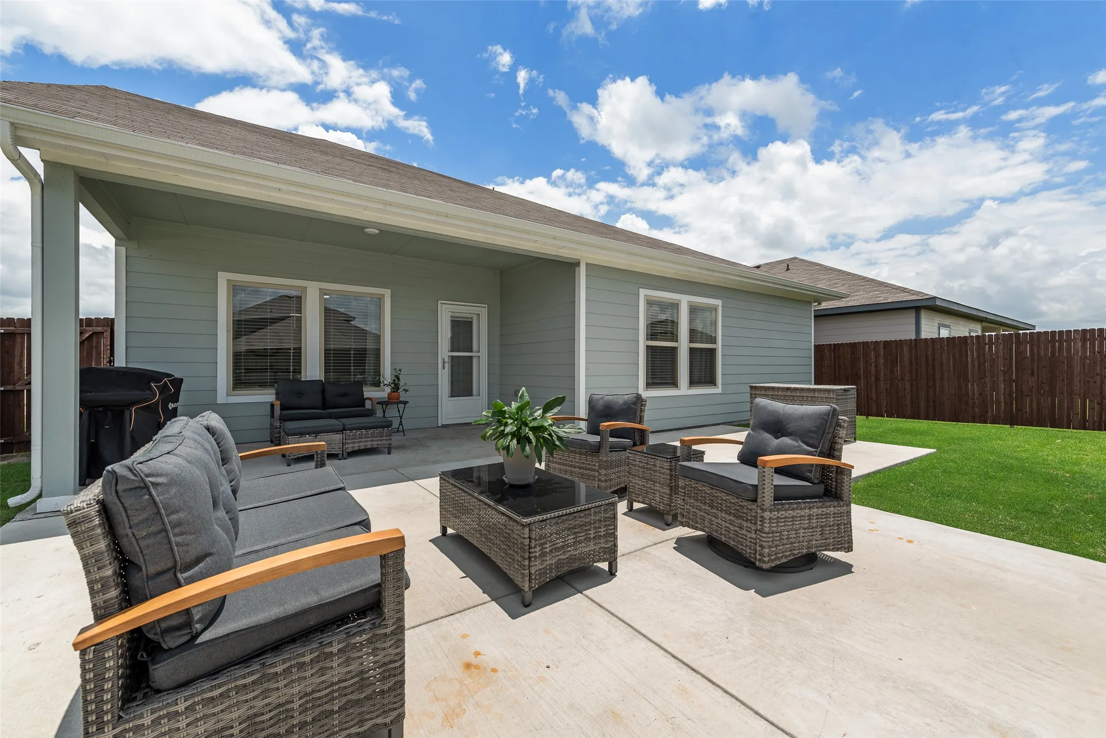 Single Family Residence For Sale in Collin County , 6410 Ripple Road, Princeton, Texas 75407, 4 Bedroom, 3 Bathroom, 2 Garage spaces, 2,553 Sqft, built in 2024, mls#21288251, Real Estate Agent in Princeton, Homes For Sale in Collin county, Homes For Sale in Princeton, Realtor in Princeton Texas, Real Estate Brokerage Independent Realty Texas, Luminita Cordes Realtor