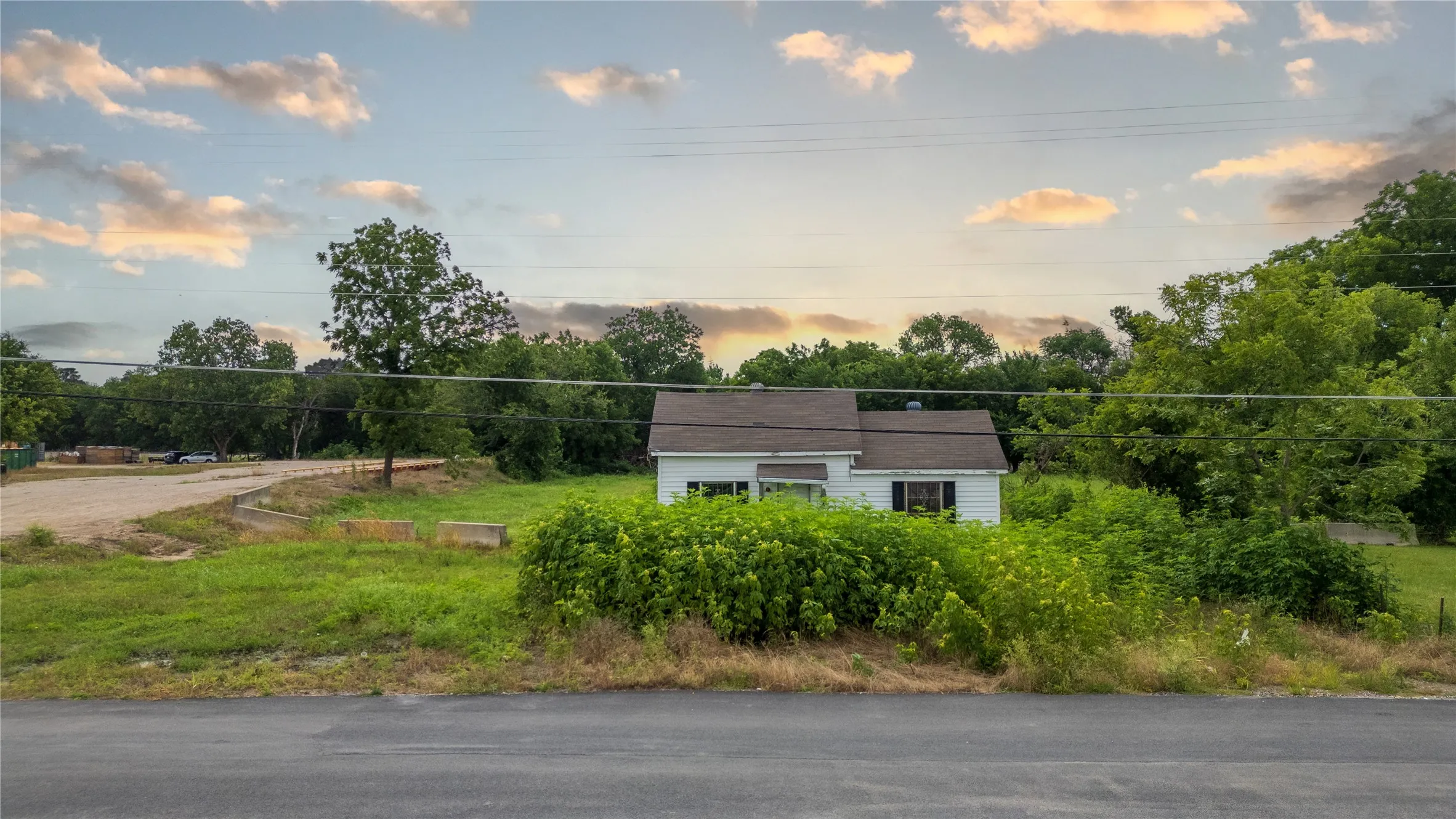 Unimproved Land For Sale in Dallas County , 1102 Katy Street, Lancaster, Texas 75146, 0, 0, Garage spaces, 0 Sqft, built in 1940, Price $200,000, mls#21293356, Real Estate Agent in Lancaster, Homes For Sale in Dallas county, Homes For Sale in Lancaster, Realtor in Lancaster Texas, Real Estate Brokerage Independent Realty Texas, Luminita Cordes Realtor