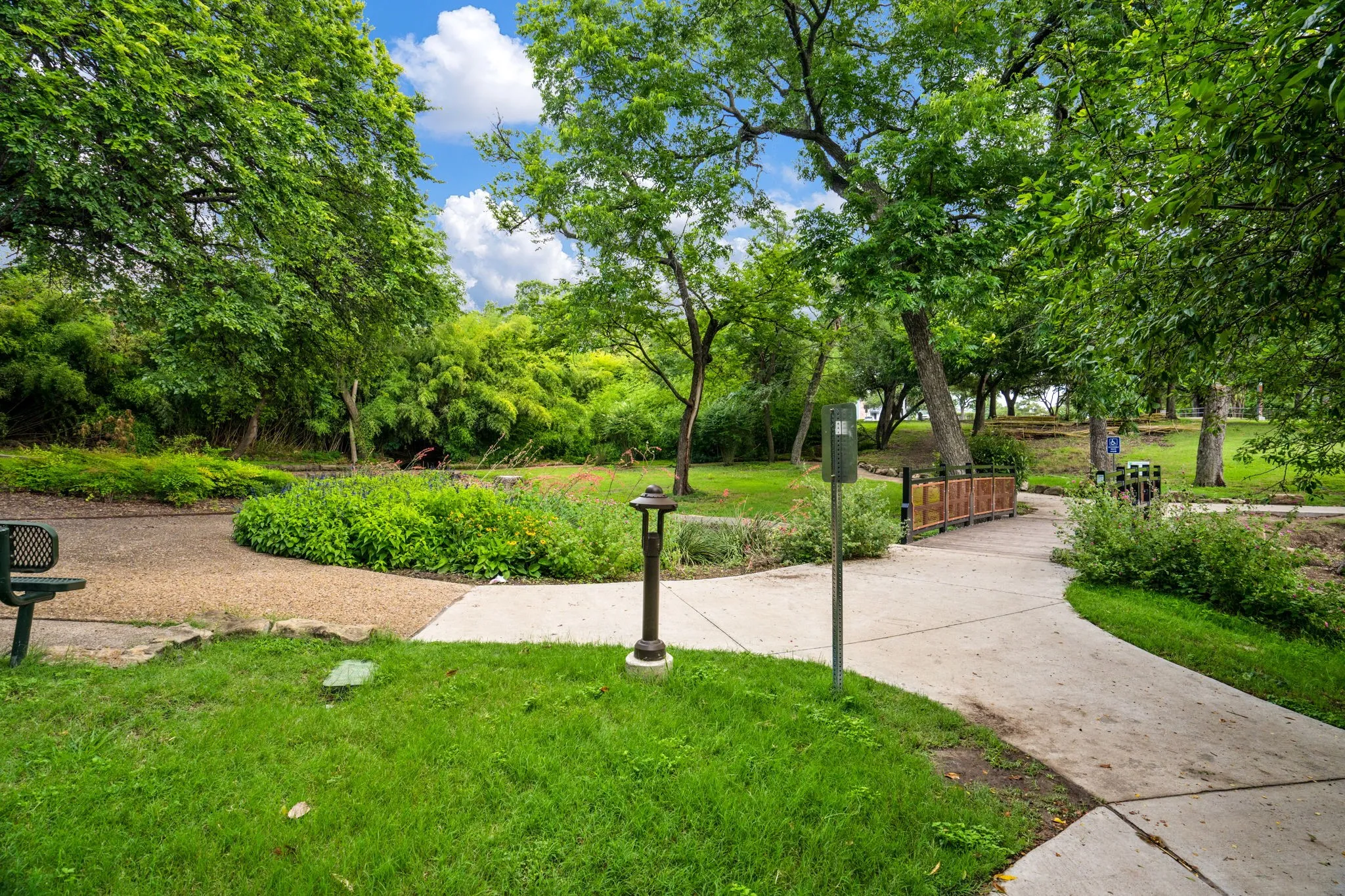     Beautifully maintained neighborhood park offering trails, bridges, and tranquil natural surroundings.