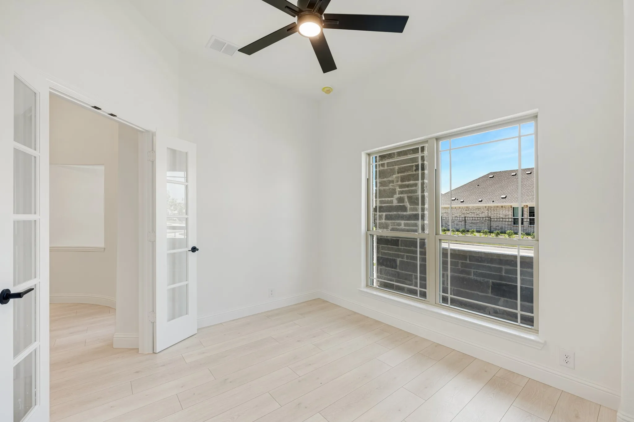 Single Family Residence For Sale in Dallas County , 1621 Community Drive, Cedar Hill, Texas 75104, 3 Bedroom, 2 Bathroom, 2 Garage spaces, 2,313 Sqft, built in 2026, mls#21293451, Real Estate Agent in Cedar Hill, Homes For Sale in Dallas county, Homes For Sale in Cedar Hill, Realtor in Cedar Hill Texas, Real Estate Brokerage Independent Realty Texas, Luminita Cordes Realtor