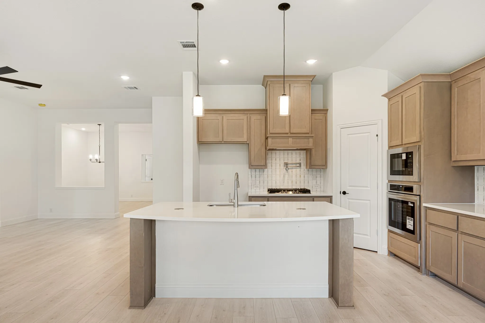 Single Family Residence For Sale in Dallas County , 1621 Community Drive, Cedar Hill, Texas 75104, 3 Bedroom, 2 Bathroom, 2 Garage spaces, 2,313 Sqft, built in 2026, mls#21293451, Real Estate Agent in Cedar Hill, Homes For Sale in Dallas county, Homes For Sale in Cedar Hill, Realtor in Cedar Hill Texas, Real Estate Brokerage Independent Realty Texas, Luminita Cordes Realtor