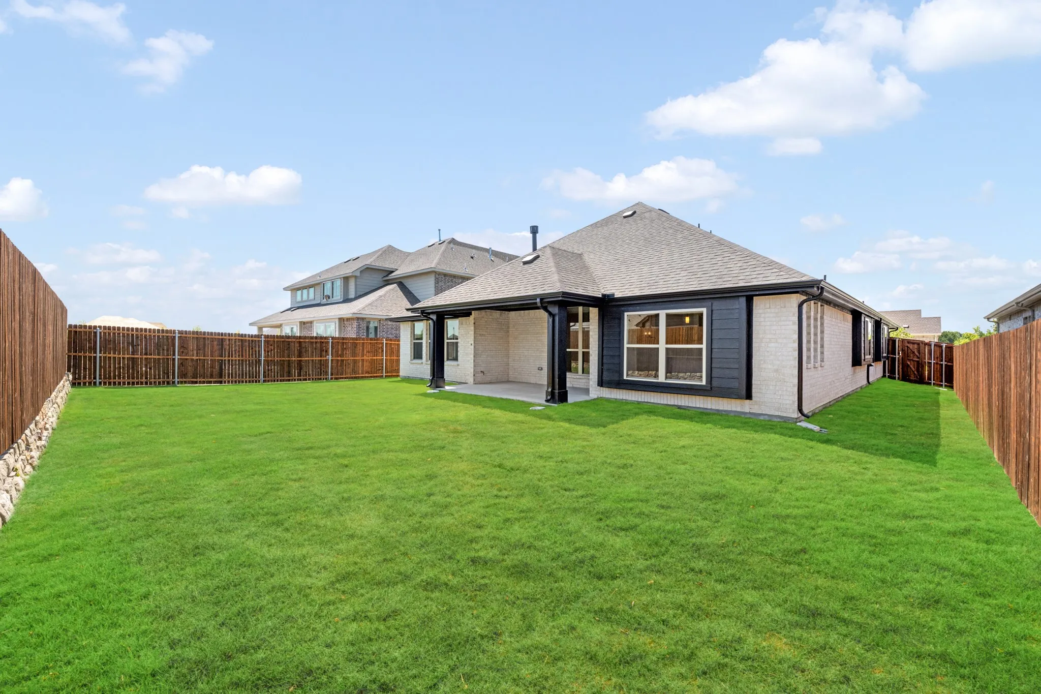 Single Family Residence For Sale in Dallas County , 1621 Community Drive, Cedar Hill, Texas 75104, 3 Bedroom, 2 Bathroom, 2 Garage spaces, 2,313 Sqft, built in 2026, mls#21293451, Real Estate Agent in Cedar Hill, Homes For Sale in Dallas county, Homes For Sale in Cedar Hill, Realtor in Cedar Hill Texas, Real Estate Brokerage Independent Realty Texas, Luminita Cordes Realtor