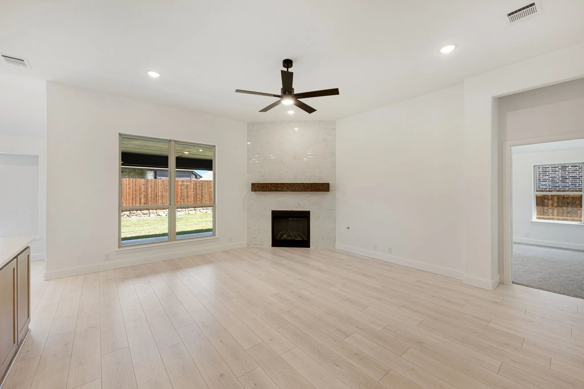 Single Family Residence For Sale in Dallas County , 1621 Community Drive, Cedar Hill, Texas 75104, 3 Bedroom, 2 Bathroom, 2 Garage spaces, 2,313 Sqft, built in 2026, mls#21293451, Real Estate Agent in Cedar Hill, Homes For Sale in Dallas county, Homes For Sale in Cedar Hill, Realtor in Cedar Hill Texas, Real Estate Brokerage Independent Realty Texas, Luminita Cordes Realtor