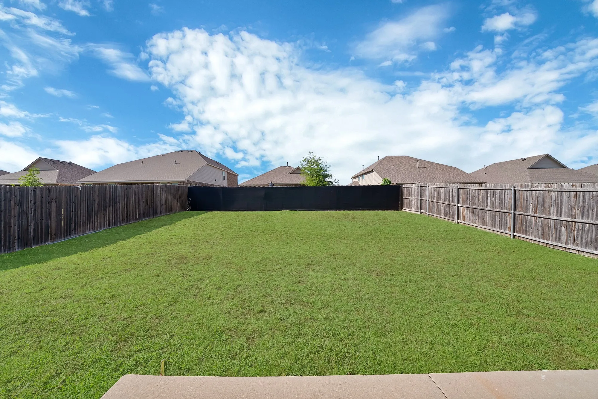 Single Family Residence For Sale in Denton County , 3109 Walker Creek Drive, Little Elm, Texas 75068, 4 Bedroom, 3 Bathroom, 2 Garage spaces, 1,763 Sqft, built in 2017, mls#21290969, Real Estate Agent in Little Elm, Homes For Sale in Denton county, Homes For Sale in Little Elm, Realtor in Little Elm Texas, Real Estate Brokerage Independent Realty Texas, Luminita Cordes Realtor