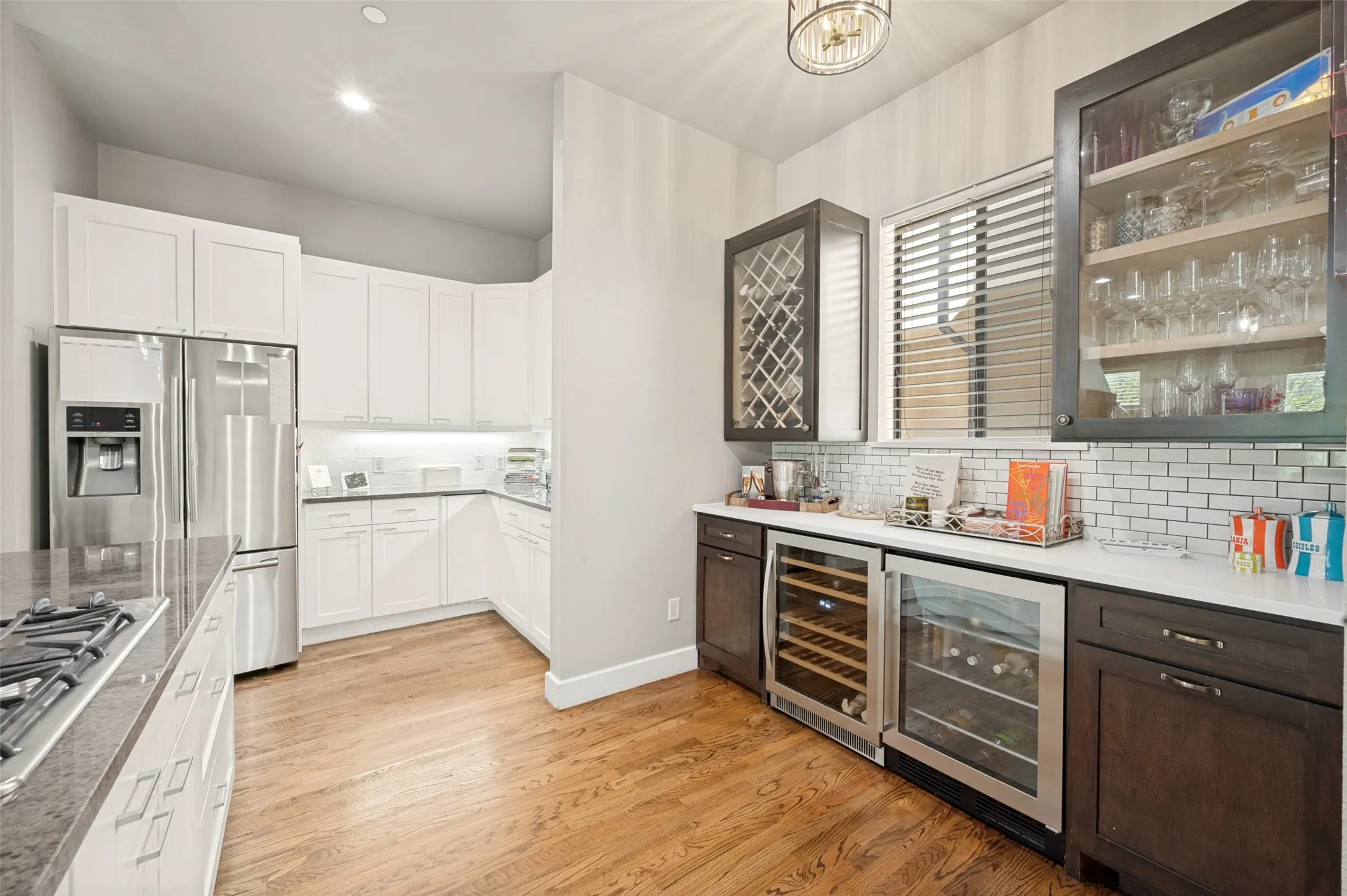 Townhouse For Rent in Dallas County , 3205 State Street 10, Dallas, Texas 75204, 3 Bedroom, 4 Bathroom, 2 Garage spaces, 2,400 Sqft, built in 2006, mls#21293443, Real Estate Agent in Dallas, Homes For Rent in Dallas county, Homes For Rent in Dallas, Realtor in Dallas Texas, Real Estate Brokerage Independent Realty Texas, Luminita Cordes Realtor