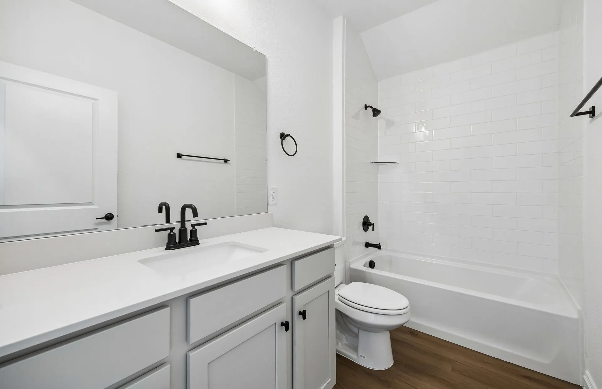 Secondary bath with double vanity