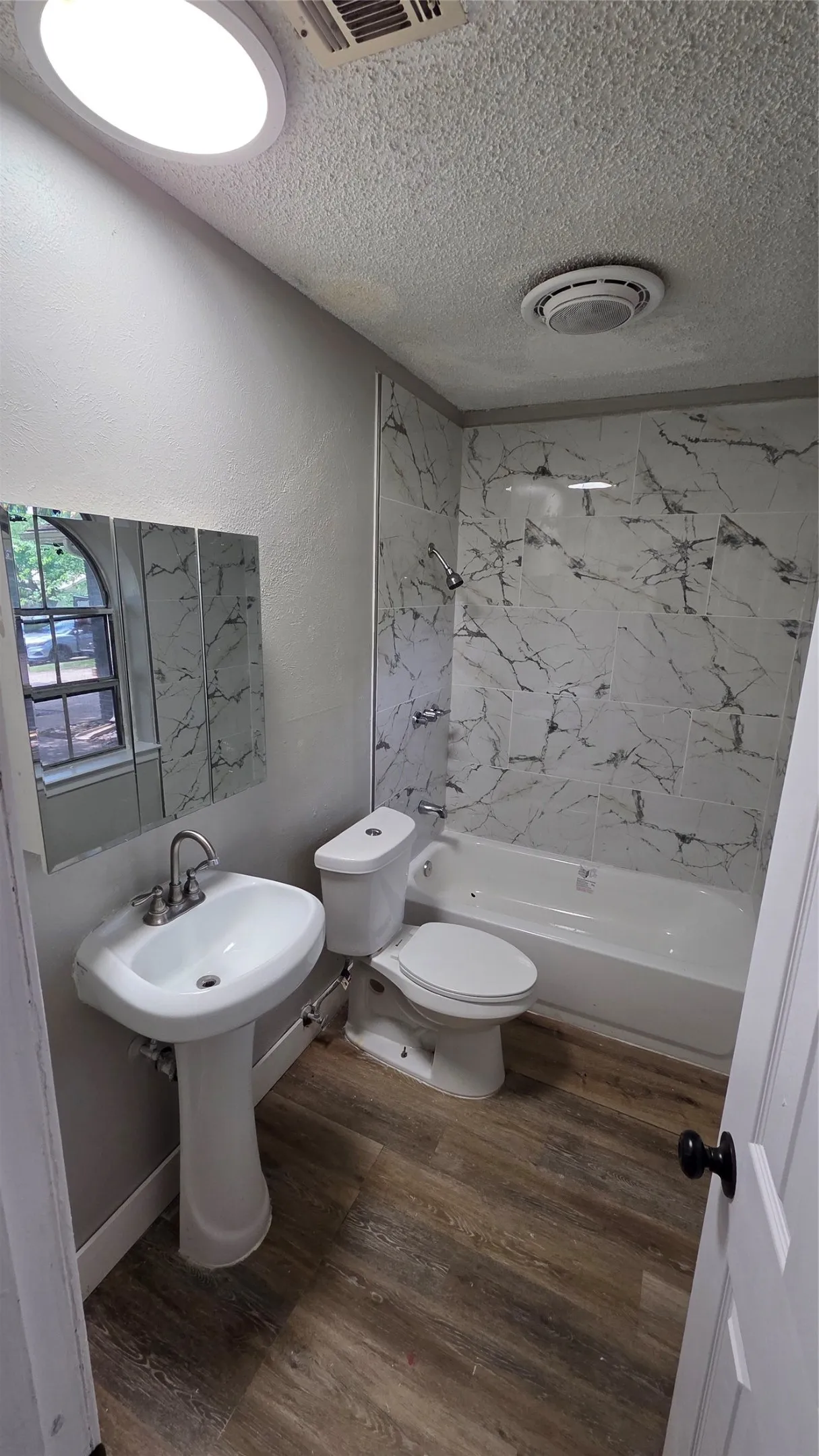 Single Family Residence For Sale in Johnson County , 713 N Spears Street, Alvarado, Texas 76009, 3 Bedroom, 2 Bathroom, 2 Garage spaces, 1,482 Sqft, built in 1973, mls#21292249, Real Estate Agent in Alvarado, Homes For Sale in Johnson county, Homes For Sale in Alvarado, Realtor in Alvarado Texas, Real Estate Brokerage Independent Realty Texas, Luminita Cordes Realtor
