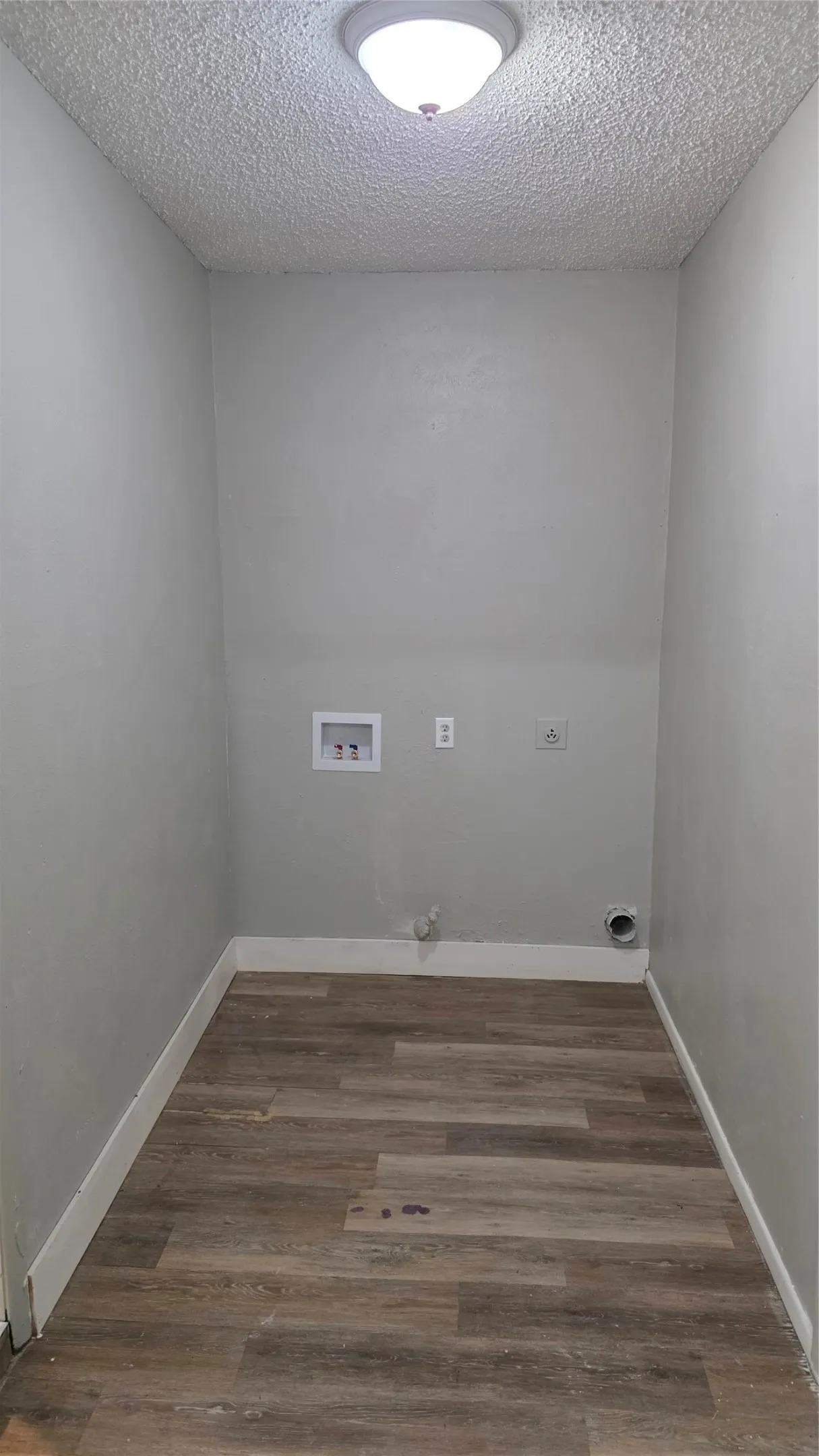 Single Family Residence For Sale in Johnson County , 713 N Spears Street, Alvarado, Texas 76009, 3 Bedroom, 2 Bathroom, 2 Garage spaces, 1,482 Sqft, built in 1973, mls#21292249, Real Estate Agent in Alvarado, Homes For Sale in Johnson county, Homes For Sale in Alvarado, Realtor in Alvarado Texas, Real Estate Brokerage Independent Realty Texas, Luminita Cordes Realtor