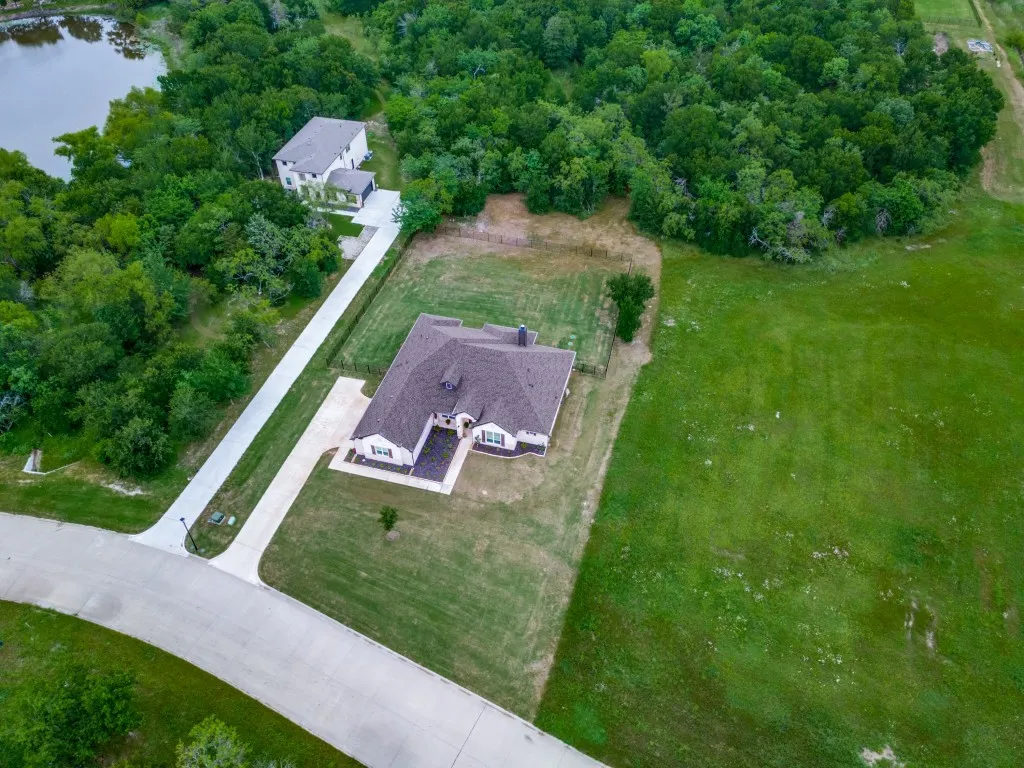 Single Family Residence For Sale in Hunt County , 3940 Vista Oak Drive, Royse City, Texas 75189, 4 Bedroom, 3 Bathroom, 3 Garage spaces, 3,004 Sqft, built in 2024, mls#21293491, Real Estate Agent in Royse City, Homes For Sale in Hunt county, Homes For Sale in Royse City, Realtor in Royse City Texas, Real Estate Brokerage Independent Realty Texas, Luminita Cordes Realtor