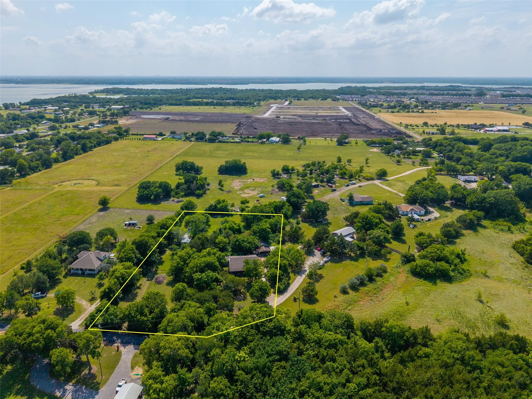 Single Family Residence For Sale in Collin County , 7460 County Road 990, Princeton, Texas 75407, 2 Bedroom, 2 Bathroom, Garage spaces, 1,862 Sqft, built in 1978, mls#21275806, Real Estate Agent in Princeton, Homes For Sale in Collin county, Homes For Sale in Princeton, Realtor in Princeton Texas, Real Estate Brokerage Independent Realty Texas, Luminita Cordes Realtor