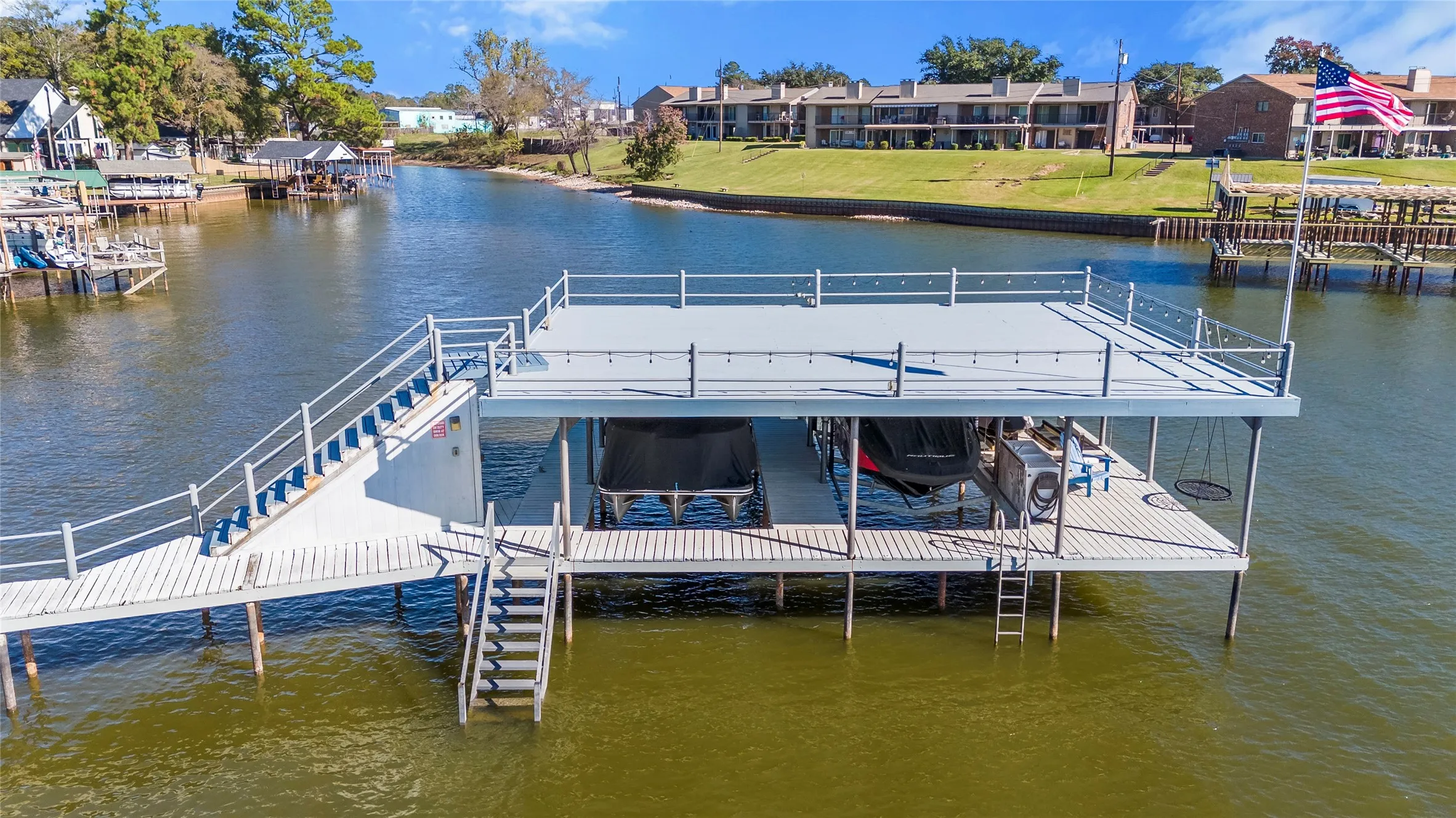 1131 sf of party deck plus 160 sf of sitting area under cover