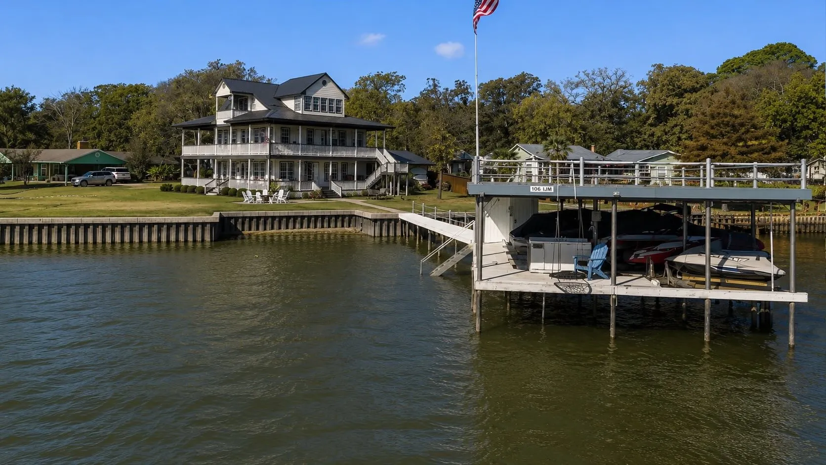 Single Family Residence For Sale in Henderson County , 106 Jim Street, Gun Barrel City, Texas 75156, 3 Bedroom, 4 Bathroom, Garage spaces, 3,452 Sqft, built in 1999, mls#21287224, Real Estate Agent in Gun Barrel City, Homes For Sale in Henderson county, Homes For Sale in Gun Barrel City, Realtor in Gun Barrel City Texas, Real Estate Brokerage Independent Realty Texas, Luminita Cordes Realtor