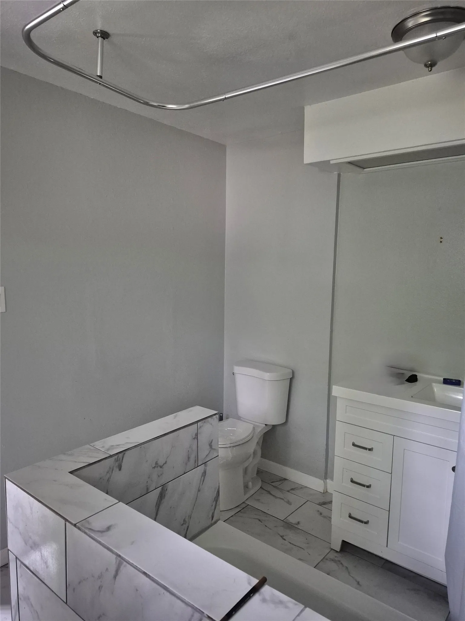 Single Family Residence For Sale in Dallas County , 631 Cove Hollow Drive, Dallas, Texas 75224, 3 Bedroom, 2 Bathroom, 2 Garage spaces, 1,404 Sqft, built in 1965, mls#21293370, Real Estate Agent in Dallas, Homes For Sale in Dallas county, Homes For Sale in Dallas, Realtor in Dallas Texas, Real Estate Brokerage Independent Realty Texas, Luminita Cordes Realtor