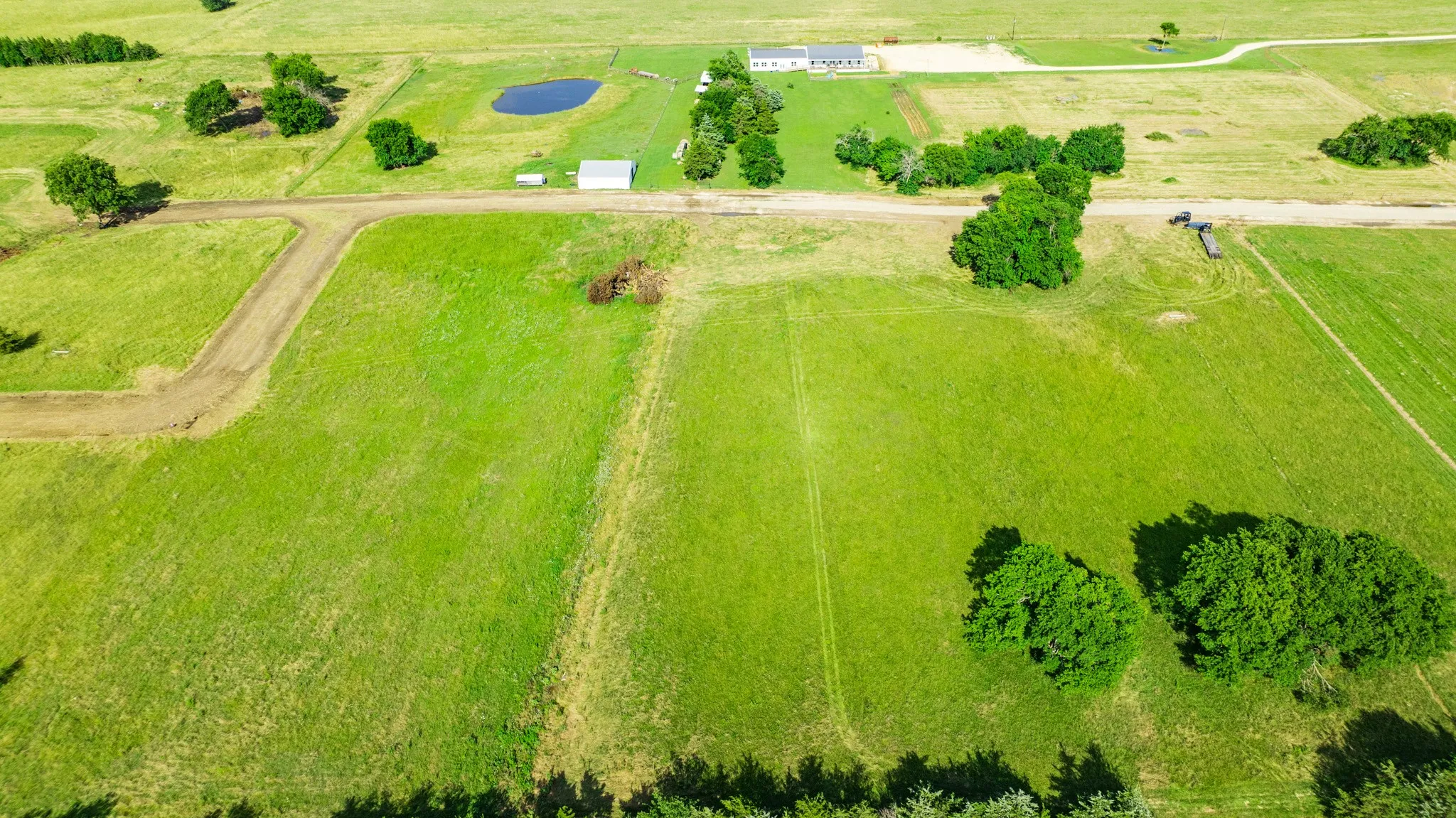 Improved Land For Sale in Lamar County , 393 Private Road 33261, Sumner, Texas 75486, 0, 0, Garage spaces, 0 Sqft, built in 0, mls#21293484, Real Estate Agent in Sumner, Homes For Sale in Lamar county, Homes For Sale in Sumner, Realtor in Sumner Texas, Real Estate Brokerage Independent Realty Texas, Luminita Cordes Realtor